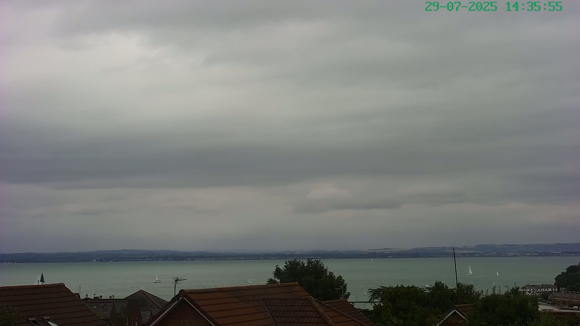 Cowes, The Solent Water Shipspotting Live Cam - Isle of Wight, South East, England, United Kingdom