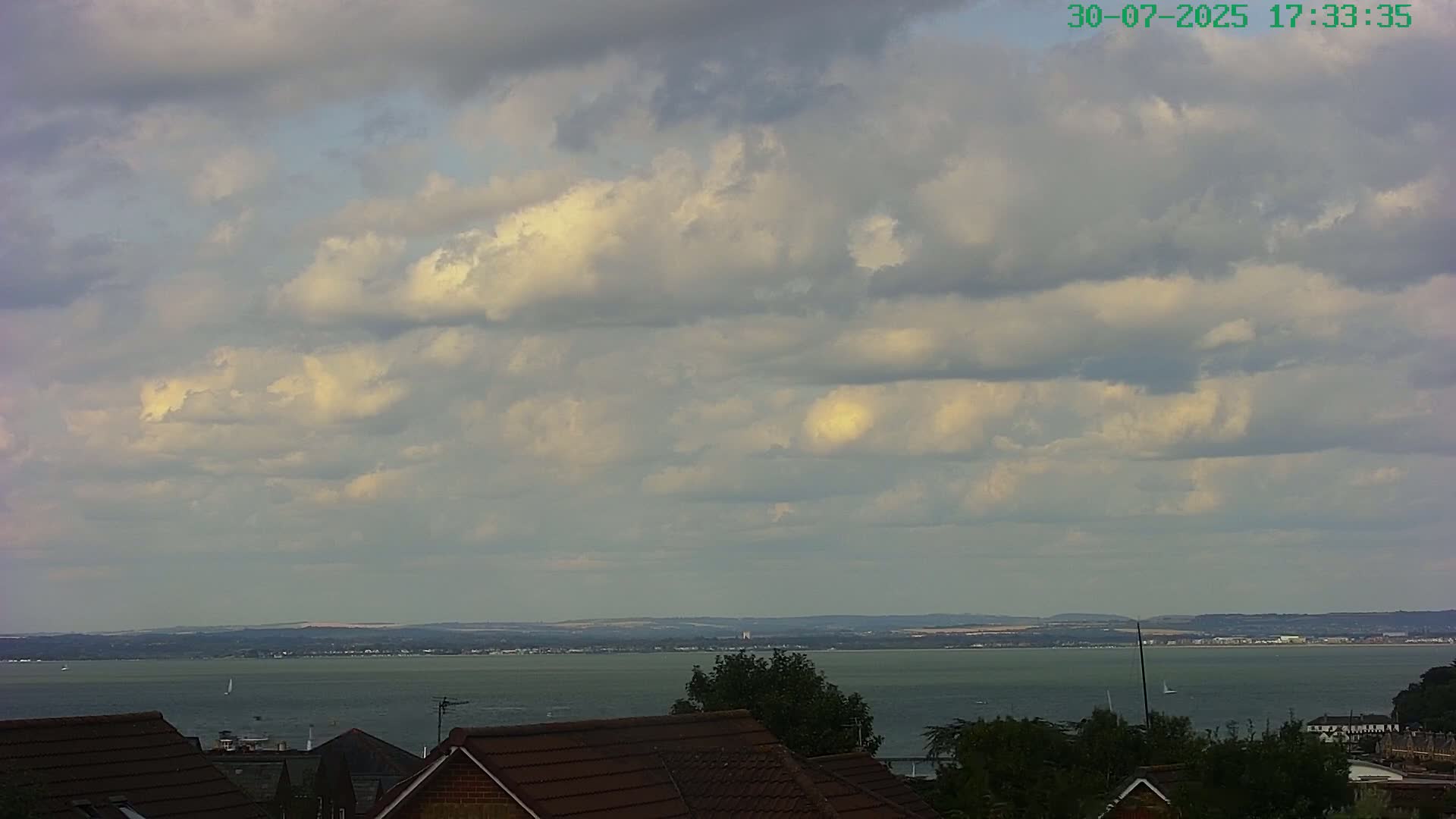 Cowes, The Solent Water Shipspotting Live Cam - Isle of Wight, South East, England, United Kingdom