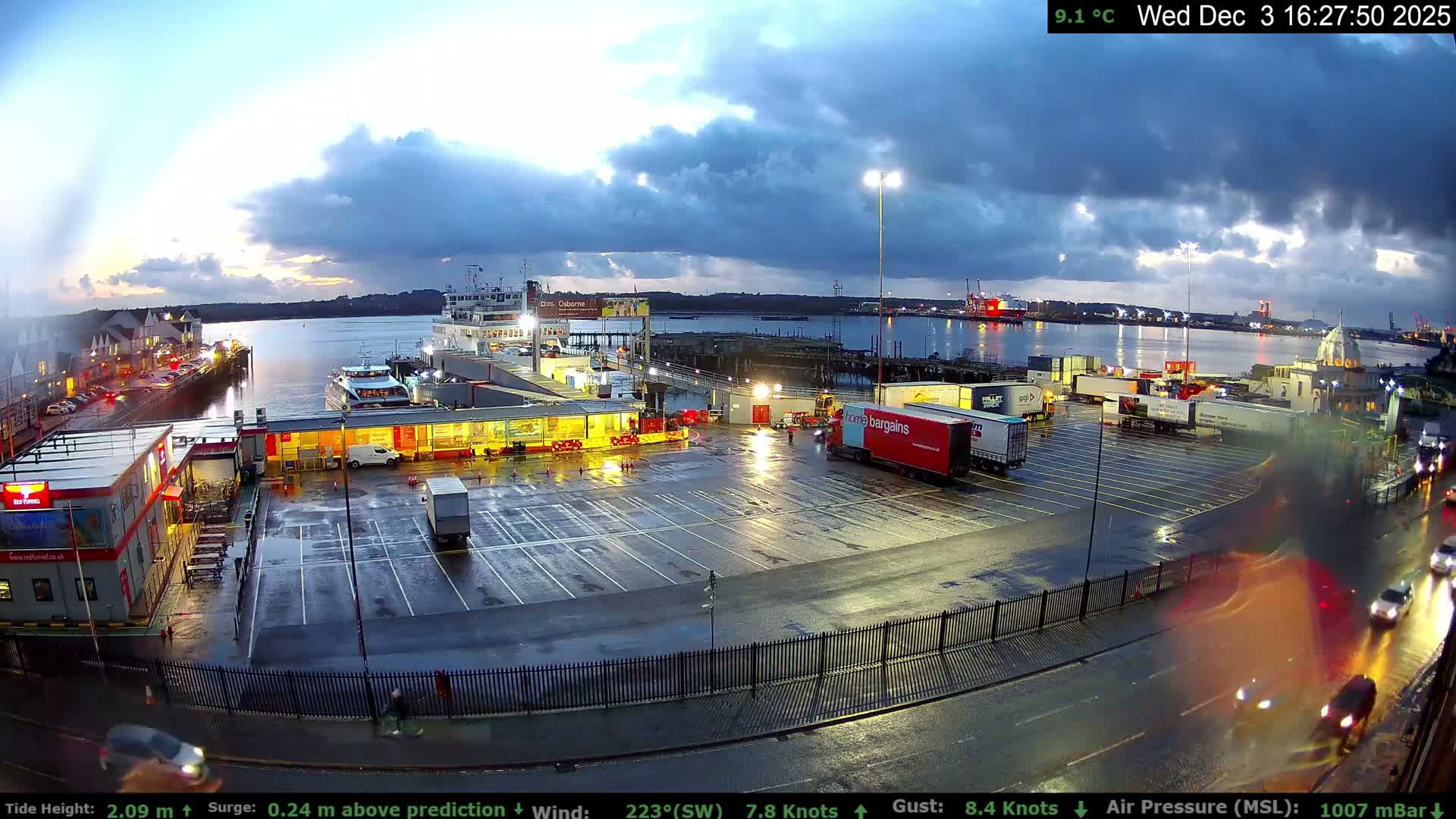 Southampton Vehicle Ferry Terminal Live Cam -  Southampton, Hampshire, South East, England, United Kingdom