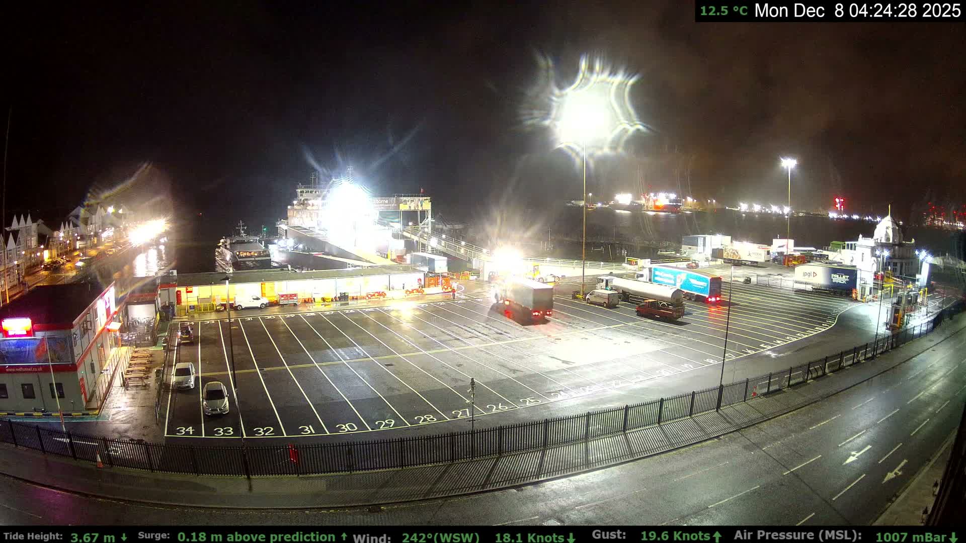 Southampton Vehicle Ferry Terminal Live Cam -  Southampton, Hampshire, South East, England, United Kingdom