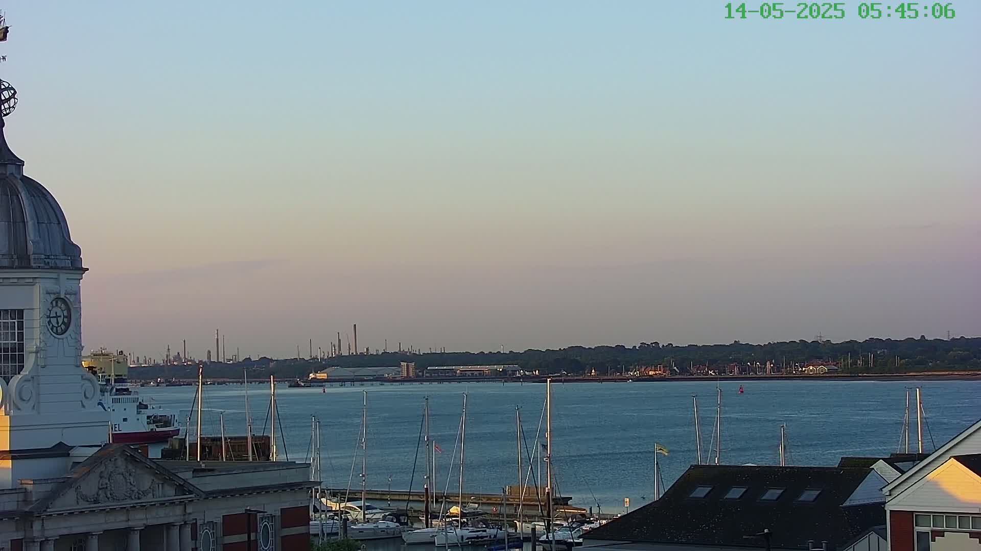 Marine of Southampton & Test River Live Cam - Southampton, Hampshire, South East, England, United Kingdom
