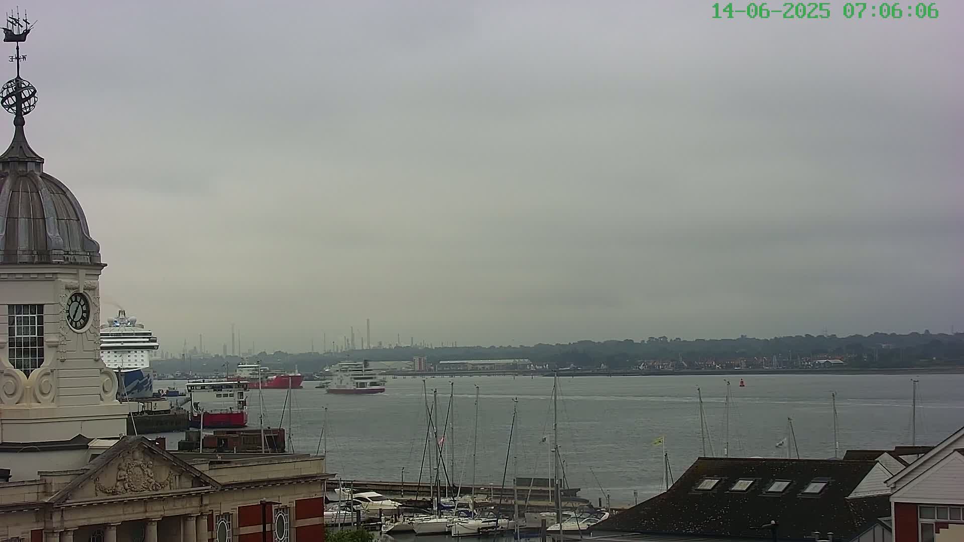 Marine of Southampton & Test River Live Cam - Southampton, Hampshire, South East, England, United Kingdom