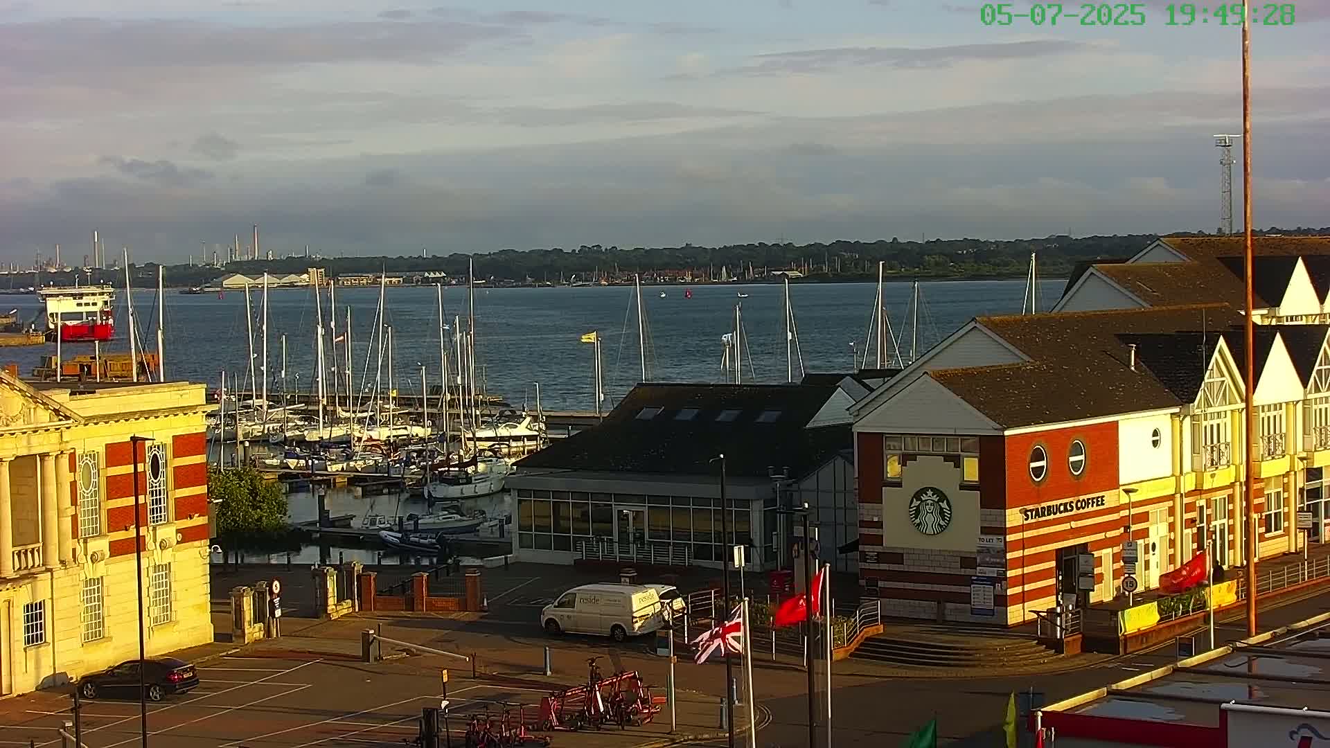 Marine of Southampton & Test River Live Cam - Southampton, Hampshire, South East, England, United Kingdom
