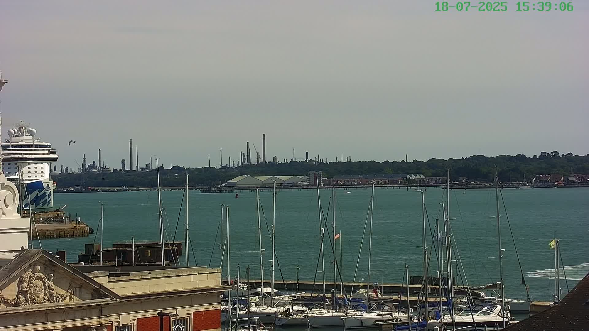 Marine of Southampton & Test River Live Cam - Southampton, Hampshire, South East, England, United Kingdom