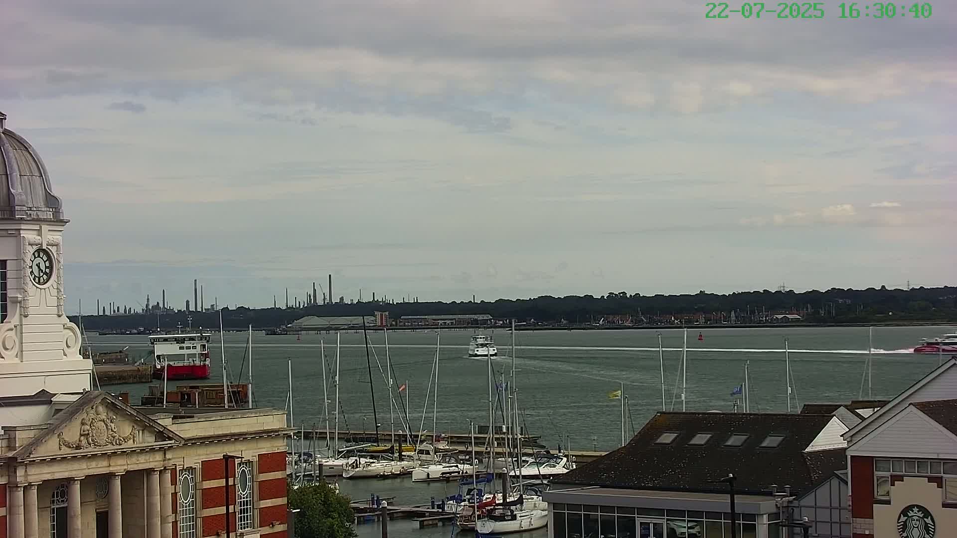 Marine of Southampton & Test River Live Cam - Southampton, Hampshire, South East, England, United Kingdom