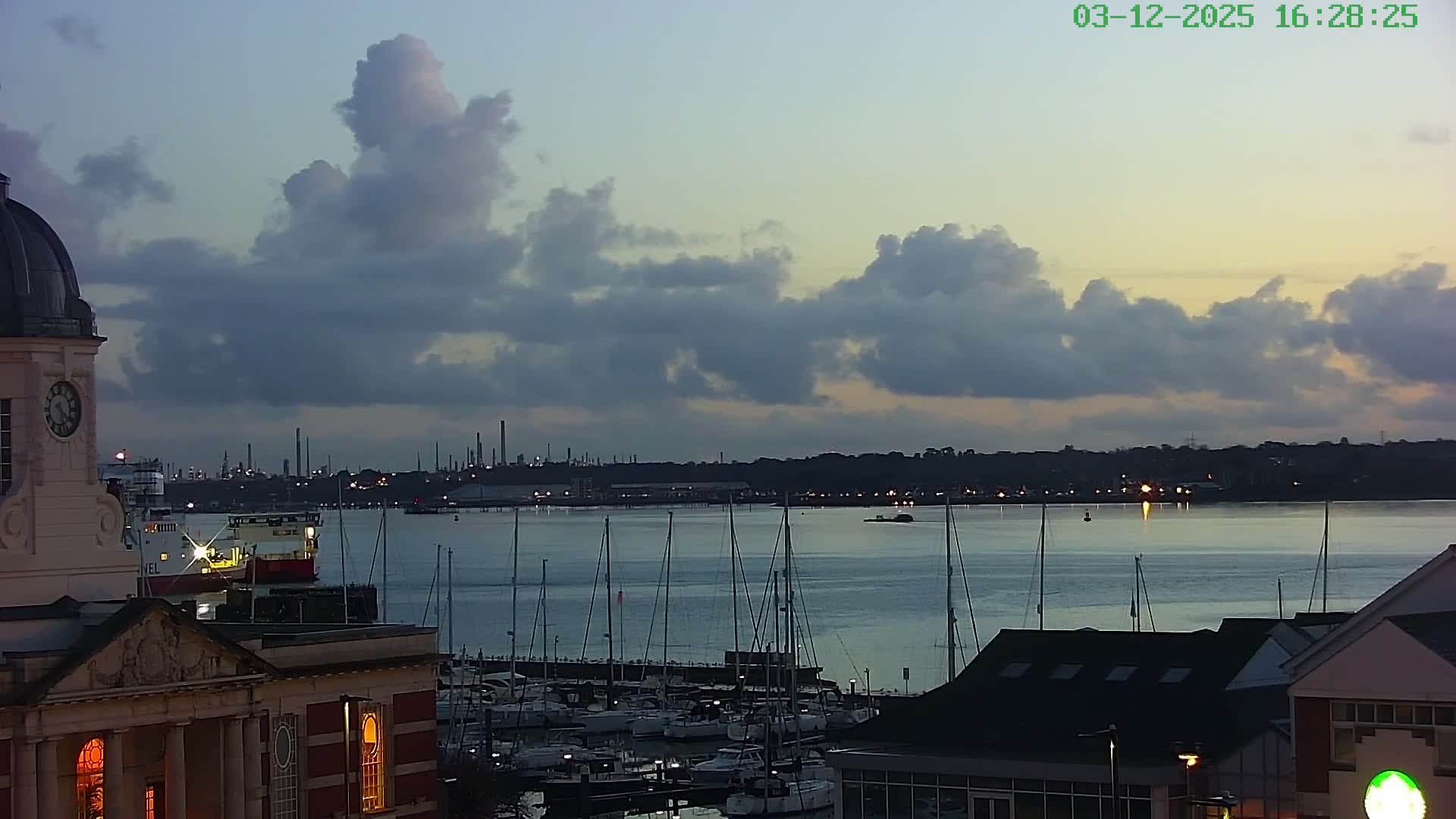 Marine of Southampton & Test River Live Cam - Southampton, Hampshire, South East, England, United Kingdom