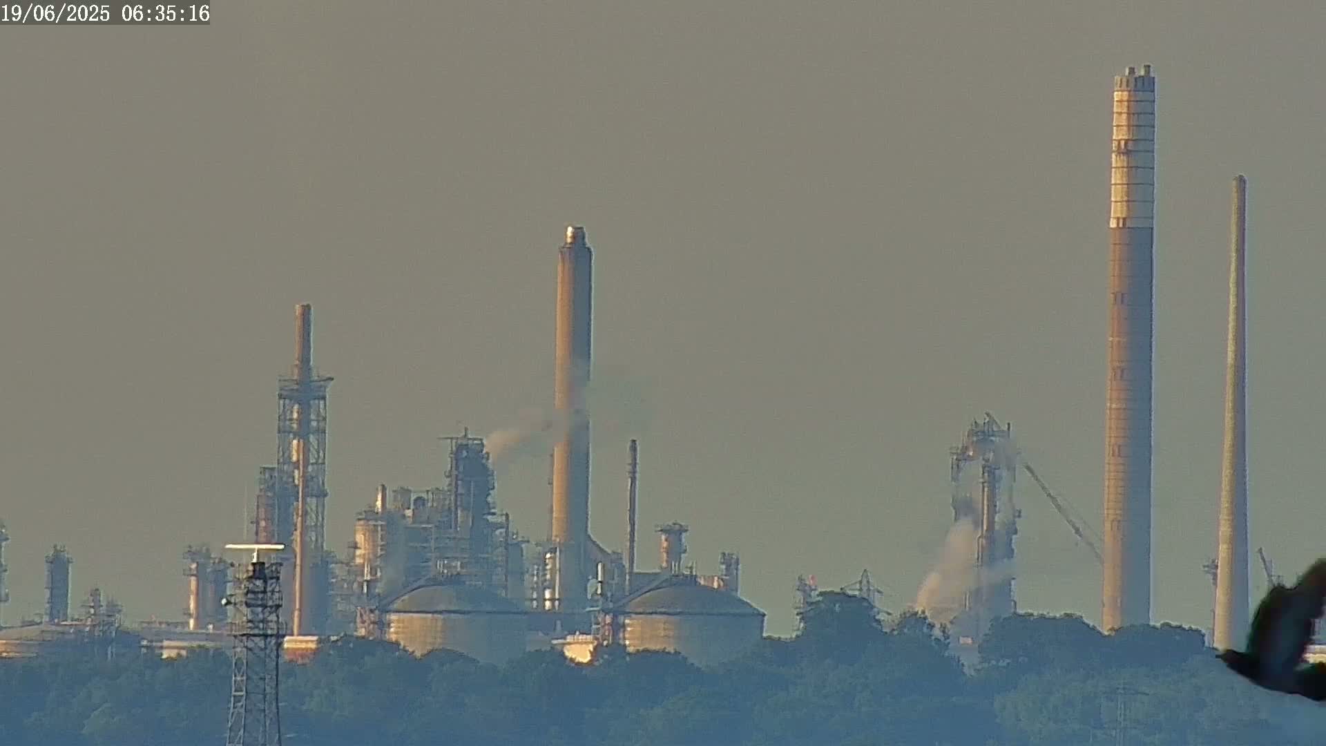 Fawley, ExxonMobil Refinery Live Cam - New Forest, Hampshire, South East, England, United Kingdom