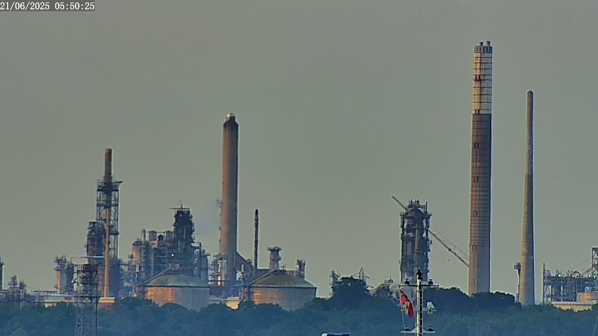 Fawley, ExxonMobil Refinery Live Cam - New Forest, Hampshire, South East, England, United Kingdom