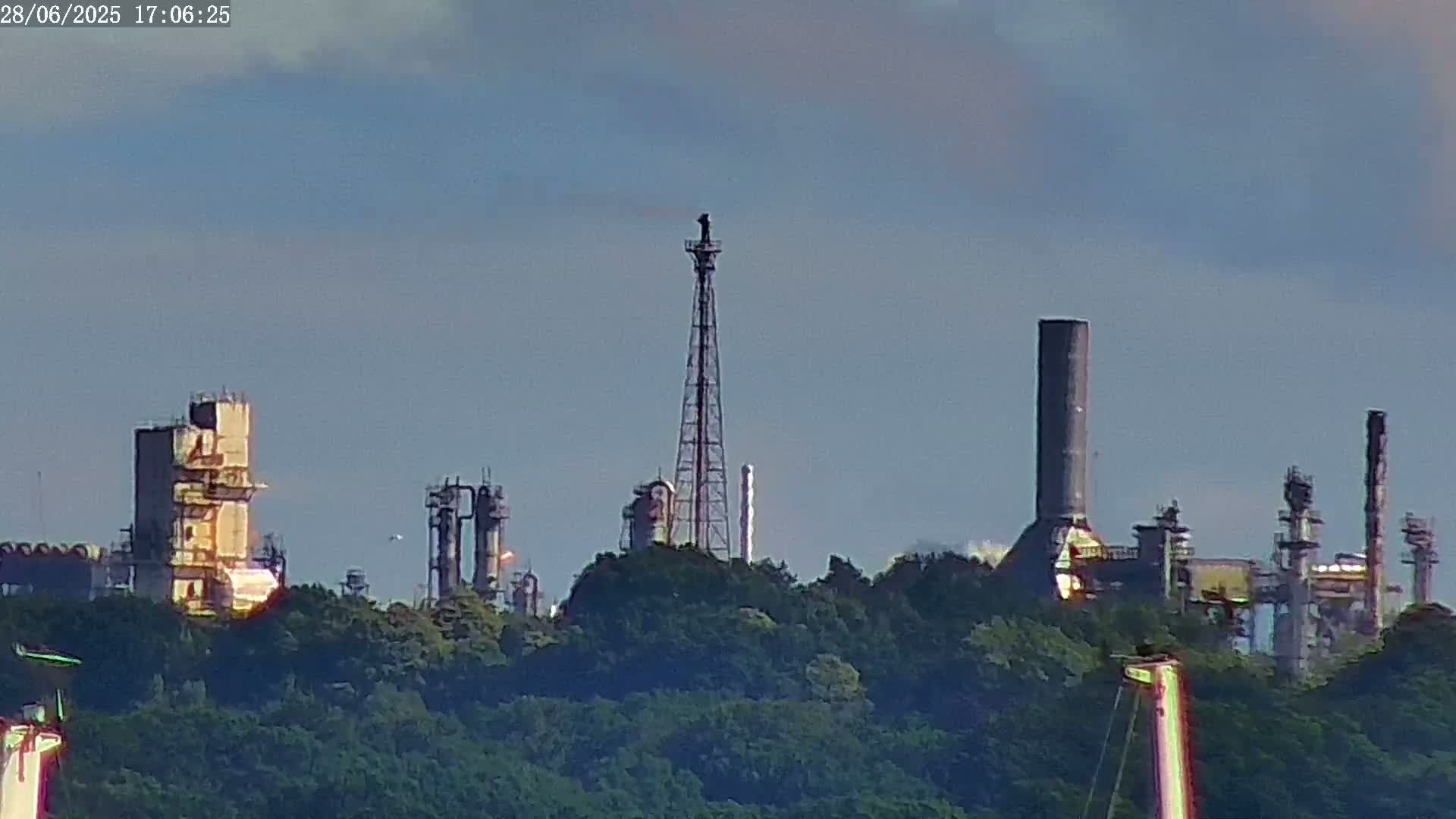 Fawley, ExxonMobil Refinery Live Cam - New Forest, Hampshire, South East, England, United Kingdom
