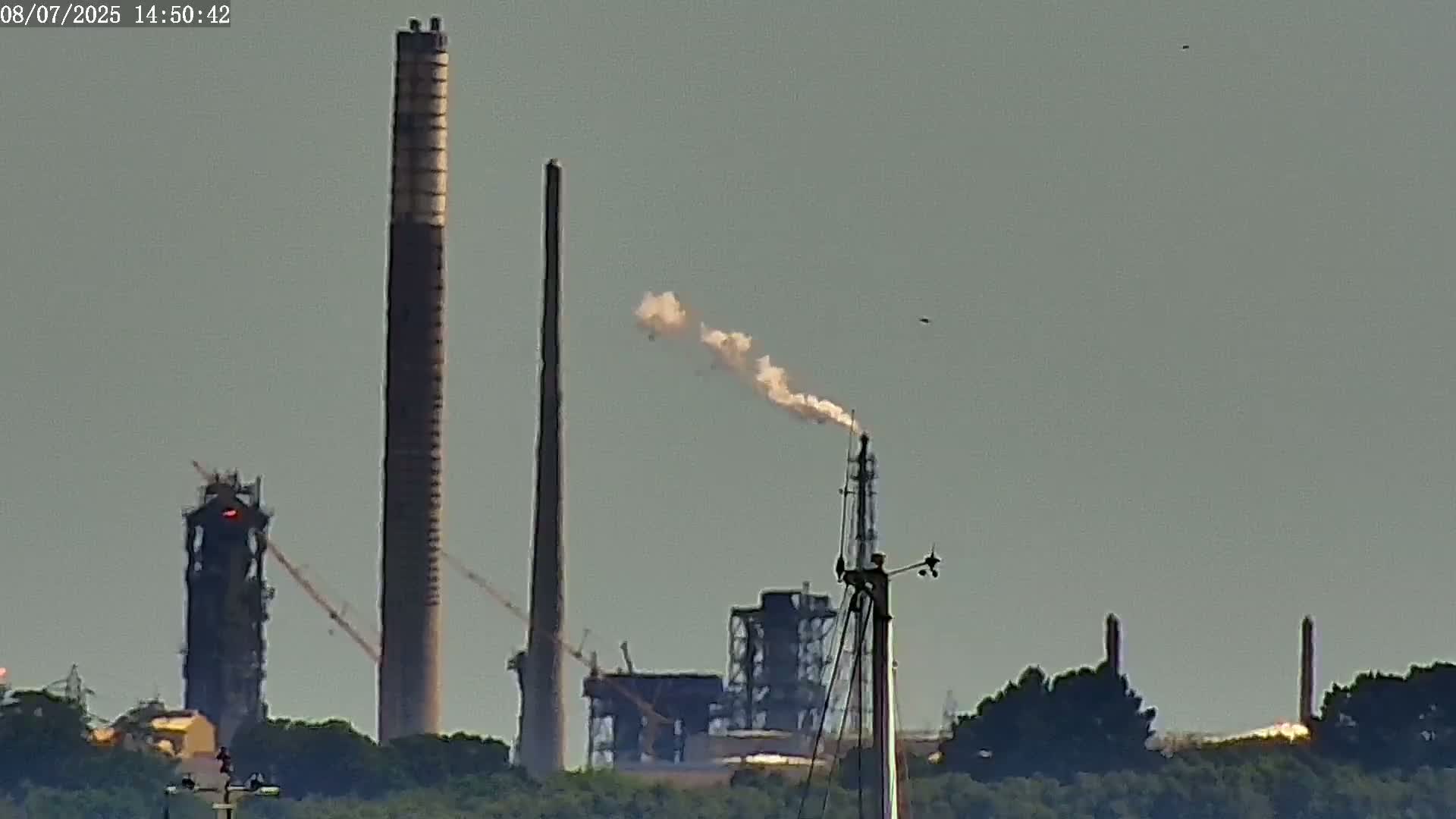 Fawley, ExxonMobil Refinery Live Cam - New Forest, Hampshire, South East, England, United Kingdom
