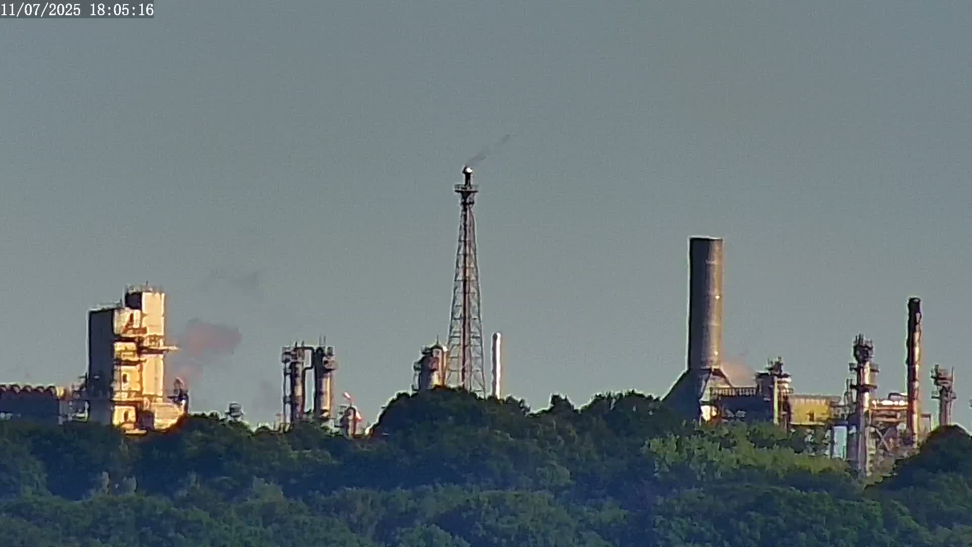 Fawley, ExxonMobil Refinery Live Cam - New Forest, Hampshire, South East, England, United Kingdom