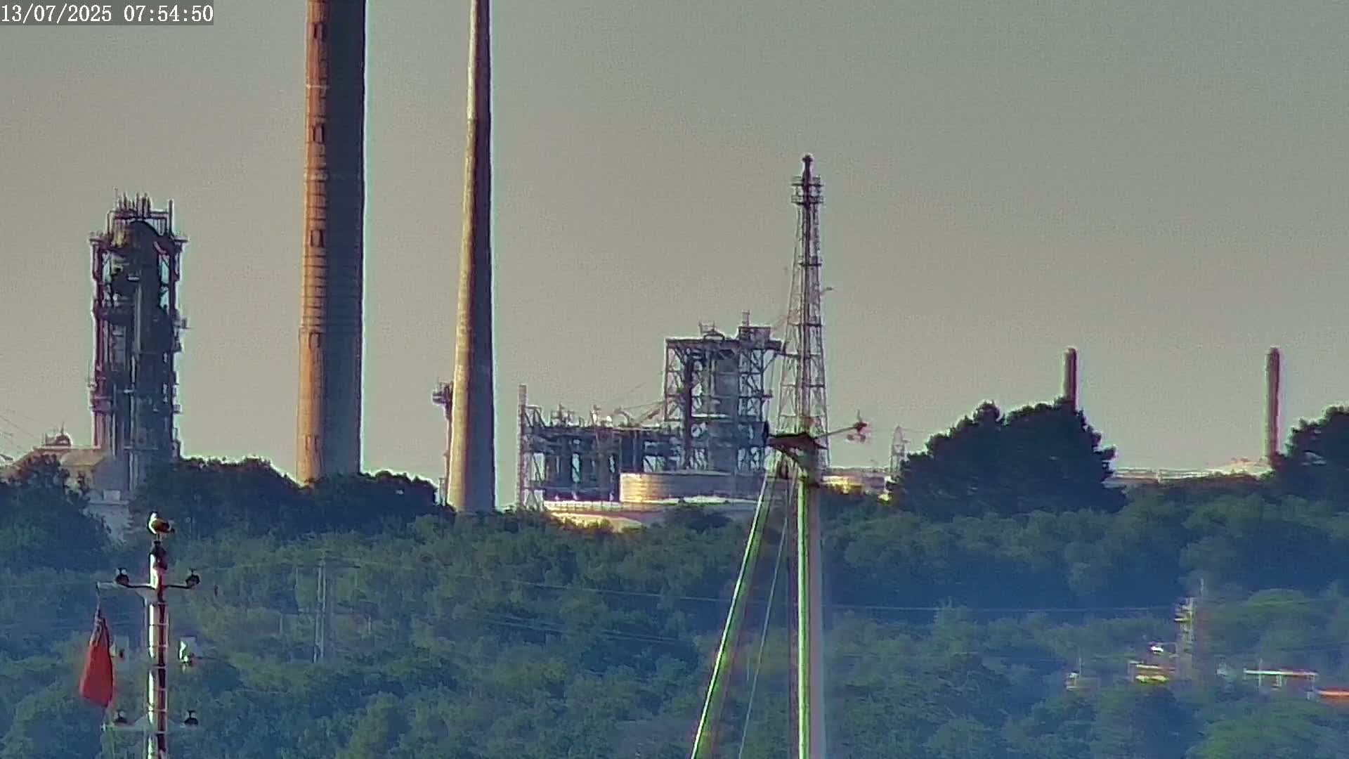 Fawley, ExxonMobil Refinery Live Cam - New Forest, Hampshire, South East, England, United Kingdom