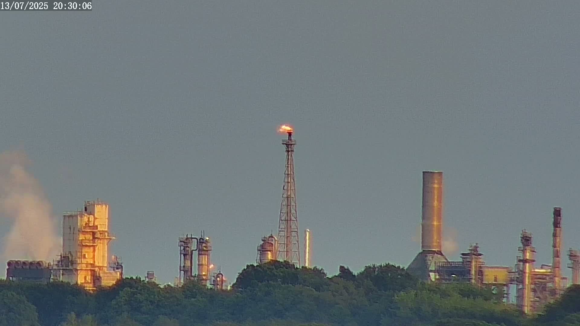 Fawley, ExxonMobil Refinery Live Cam - New Forest, Hampshire, South East, England, United Kingdom