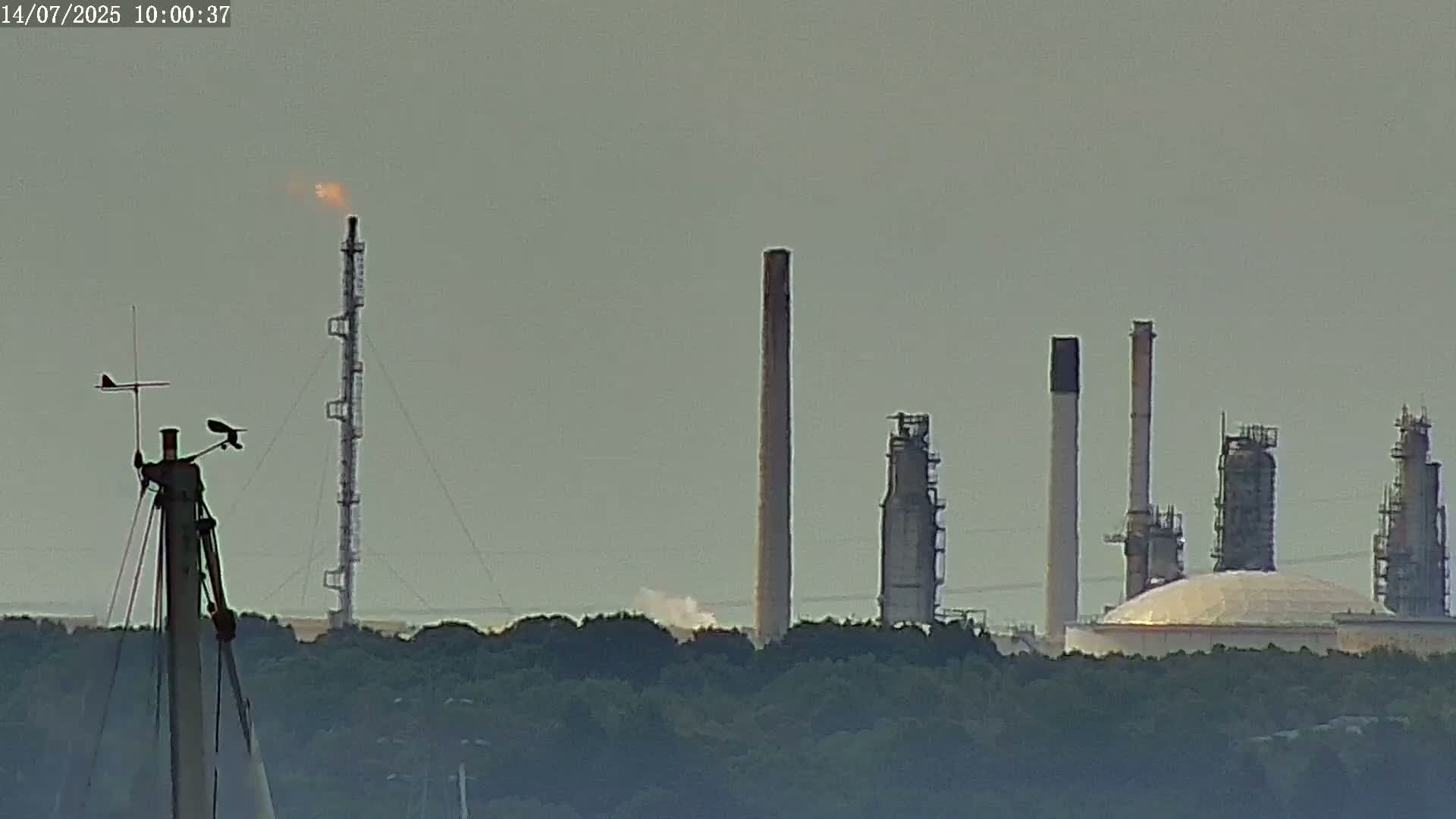 Fawley, ExxonMobil Refinery Live Cam - New Forest, Hampshire, South East, England, United Kingdom