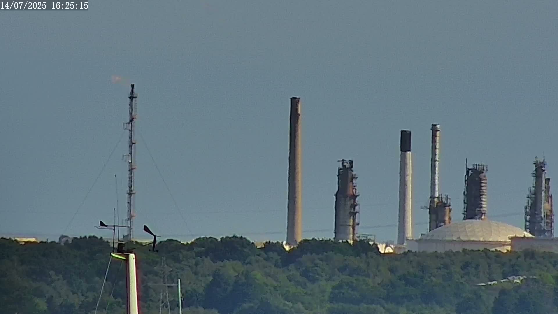 Fawley, ExxonMobil Refinery Live Cam - New Forest, Hampshire, South East, England, United Kingdom