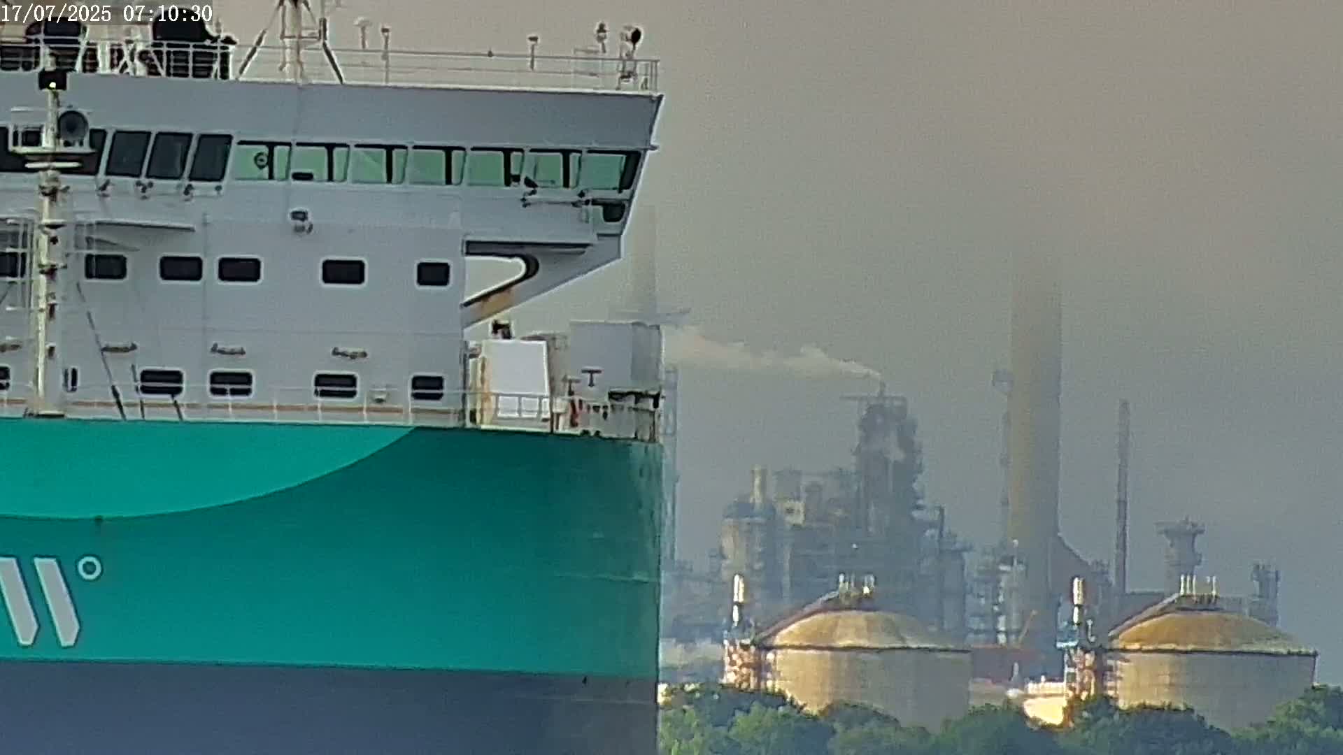 Fawley, ExxonMobil Refinery Live Cam - New Forest, Hampshire, South East, England, United Kingdom