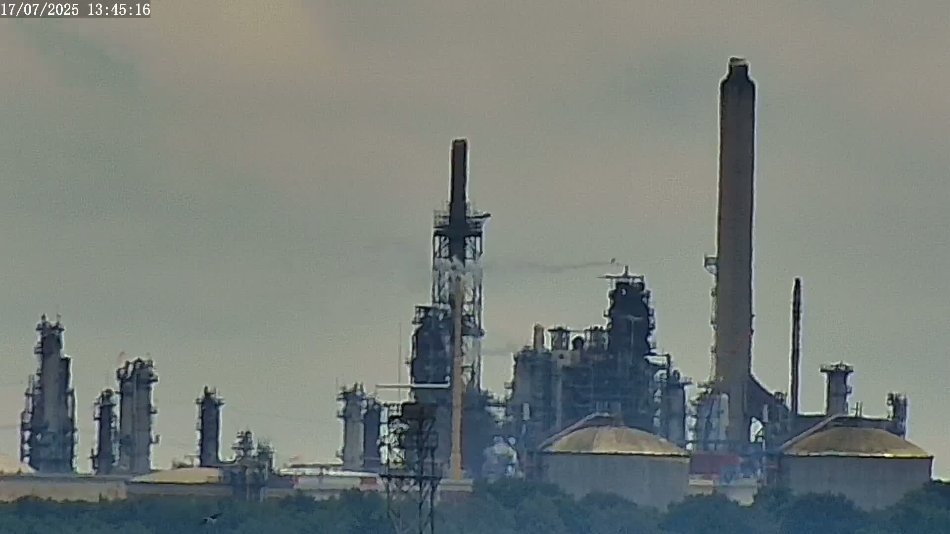 Fawley, ExxonMobil Refinery Live Cam - New Forest, Hampshire, South East, England, United Kingdom