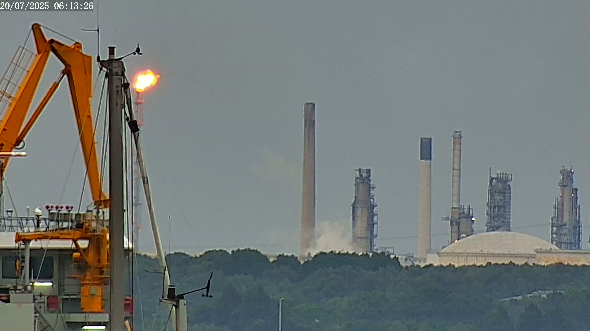 Fawley, ExxonMobil Refinery Live Cam - New Forest, Hampshire, South East, England, United Kingdom