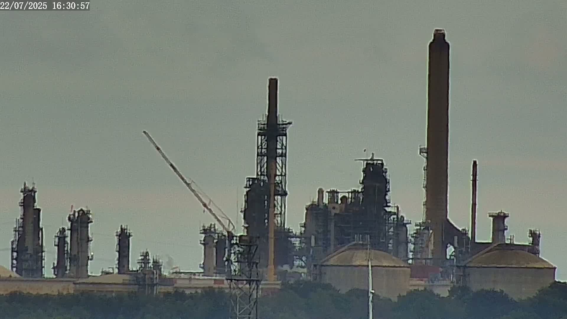 Fawley, ExxonMobil Refinery Live Cam - New Forest, Hampshire, South East, England, United Kingdom