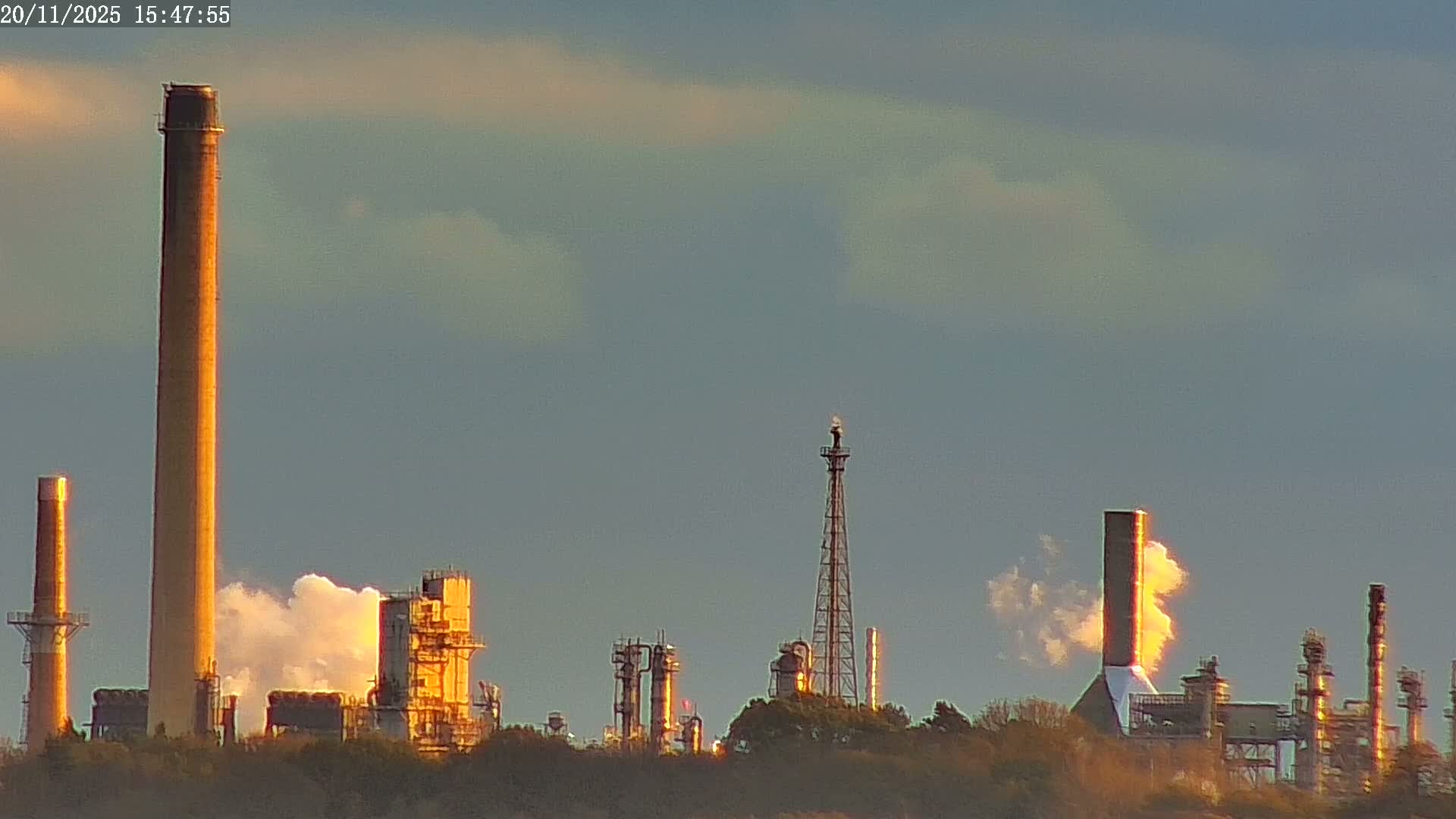 Fawley, ExxonMobil Refinery Live Cam - New Forest, Hampshire, South East, England, United Kingdom