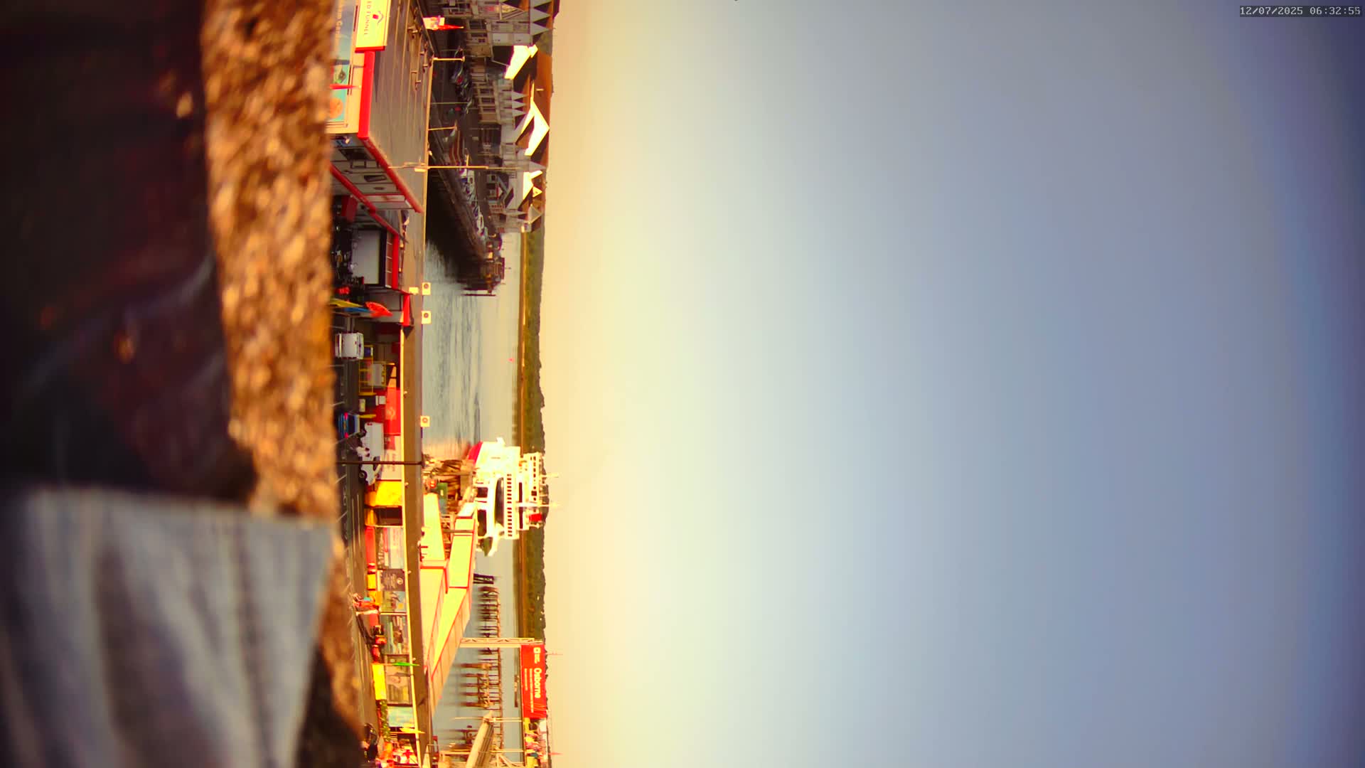 Southampton, Town Quay / Port Junction Live Cam - Southampton, Hampshire, South East, England, United Kingdom