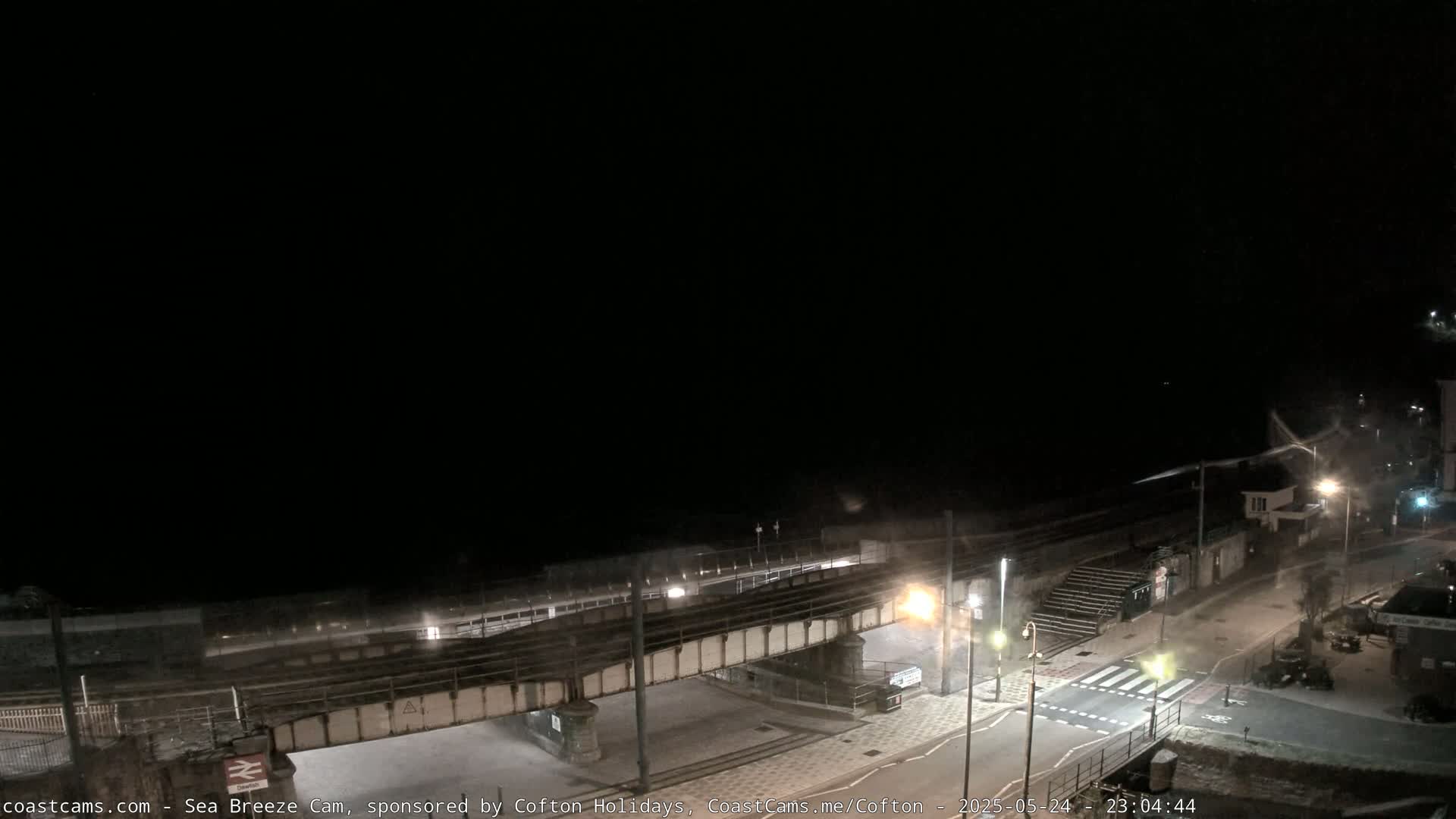 Dawlish Coast & Railway Station Live Cam - Teignbridge, Devon, South West, England, United Kingdom