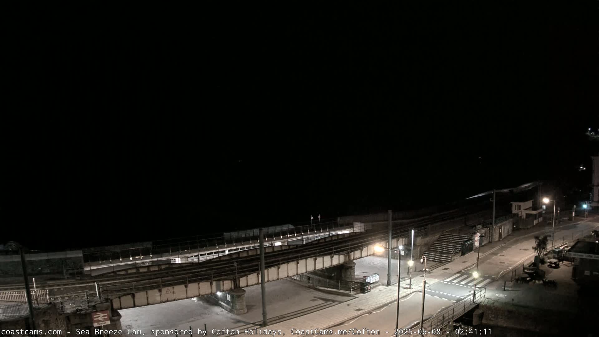 Dawlish Coast & Railway Station Live Cam - Teignbridge, Devon, South West, England, United Kingdom