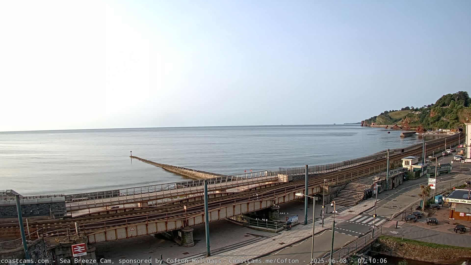 Dawlish Coast & Railway Station Live Cam - Teignbridge, Devon, South West, England, United Kingdom