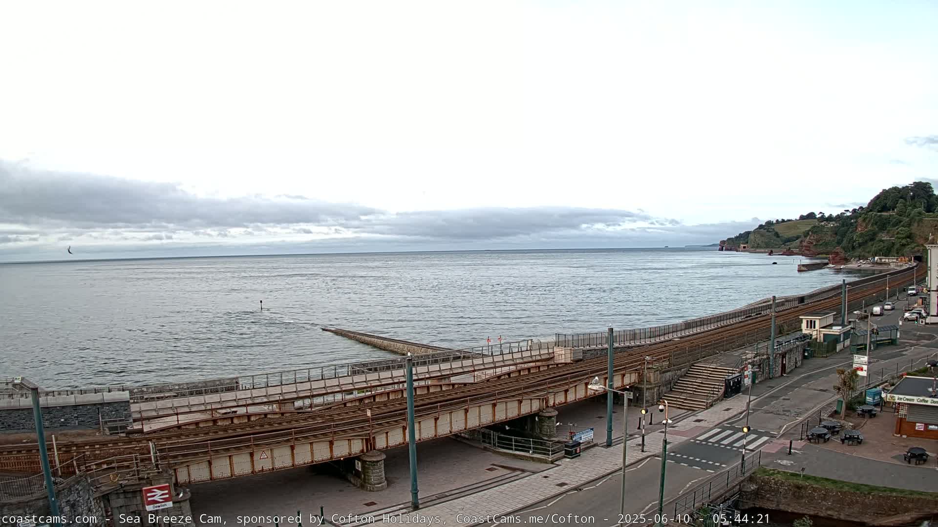 Dawlish Coast & Railway Station Live Cam - Teignbridge, Devon, South West, England, United Kingdom