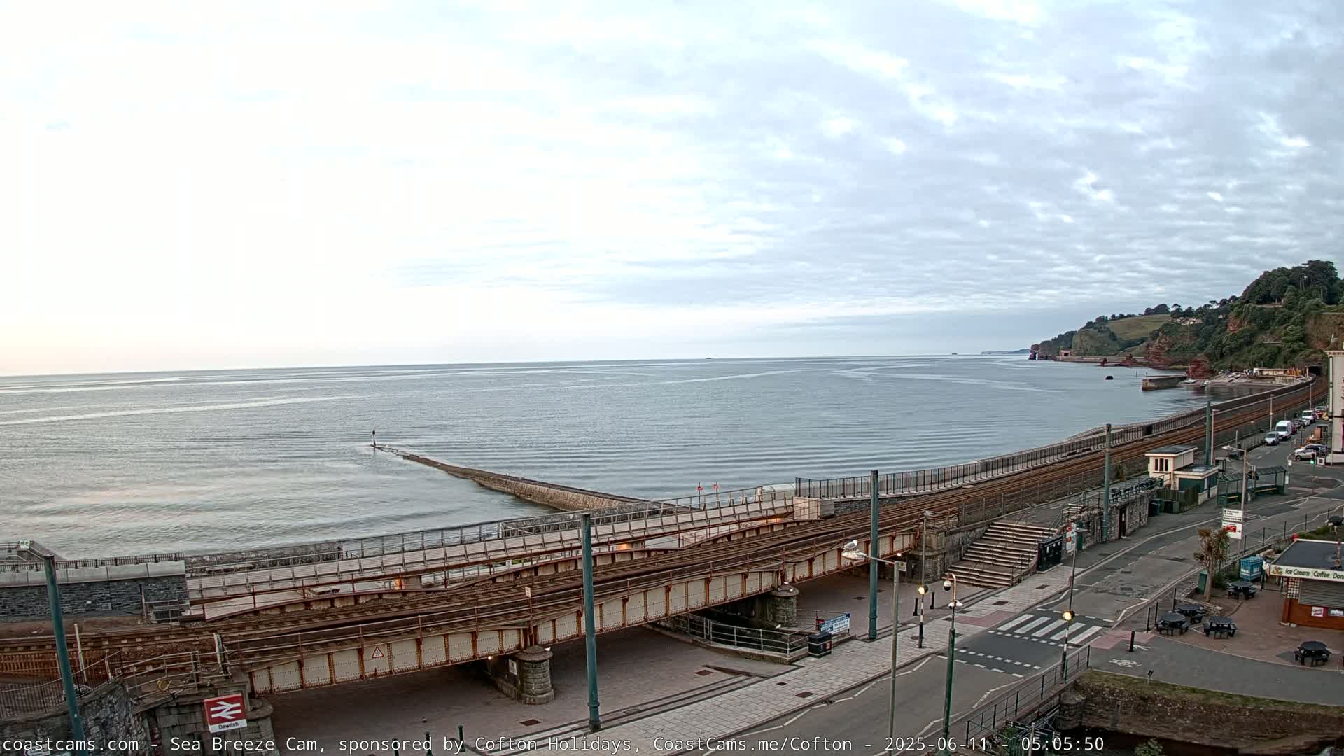 Dawlish Coast & Railway Station Live Cam - Teignbridge, Devon, South West, England, United Kingdom