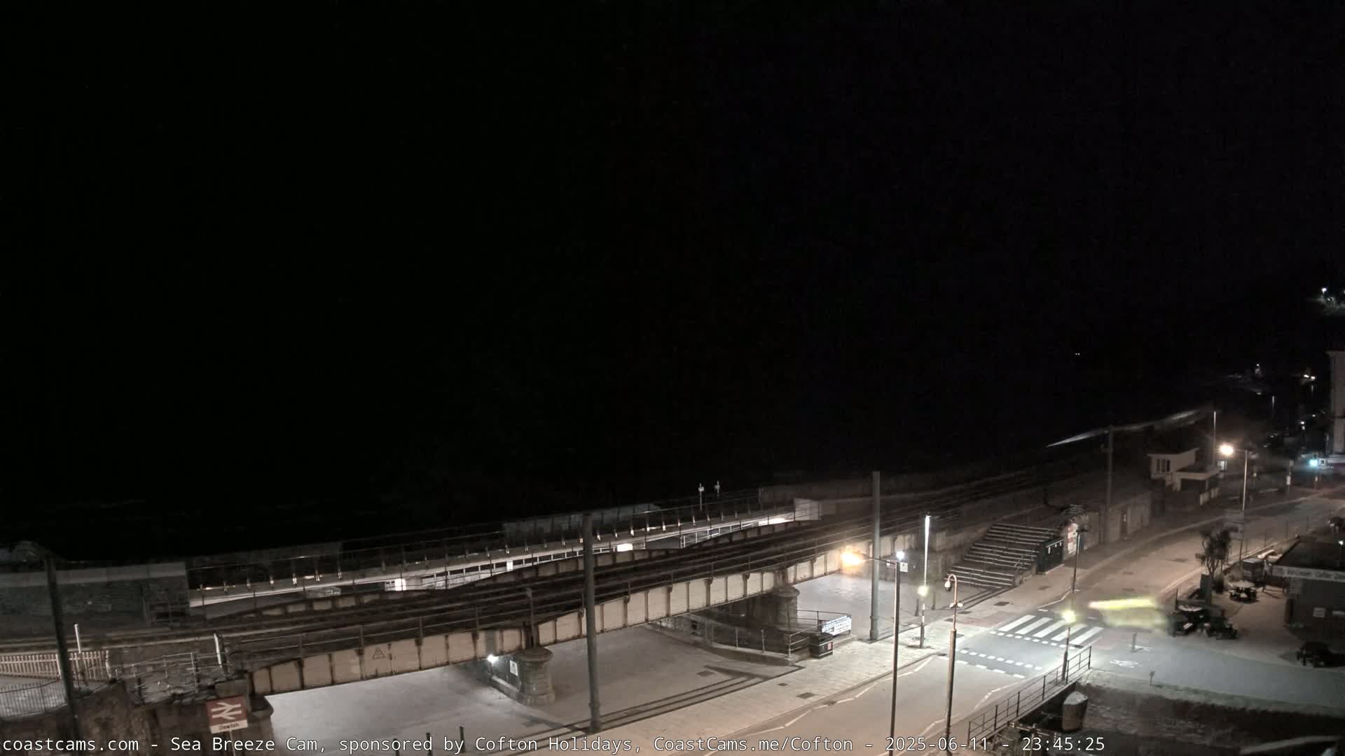 Dawlish Coast & Railway Station Live Cam - Teignbridge, Devon, South West, England, United Kingdom