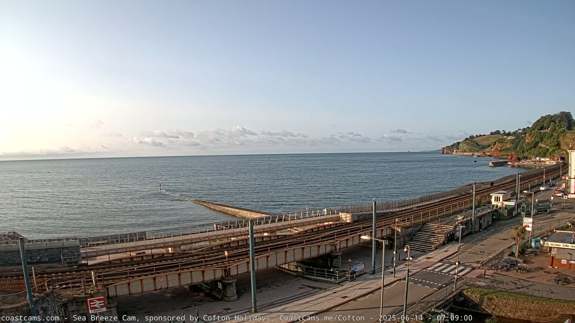 Dawlish Coast & Railway Station Live Cam - Teignbridge, Devon, South West, England, United Kingdom