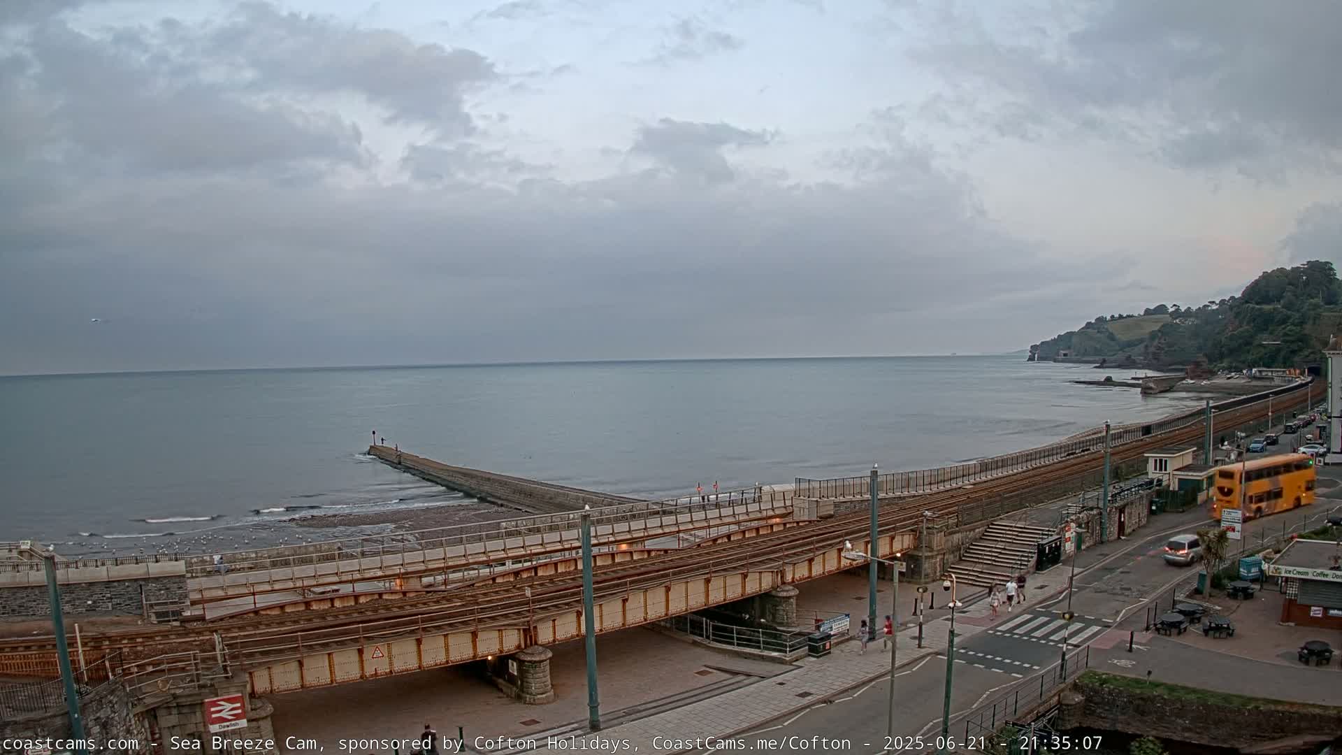 Dawlish Coast & Railway Station Live Cam - Teignbridge, Devon, South West, England, United Kingdom