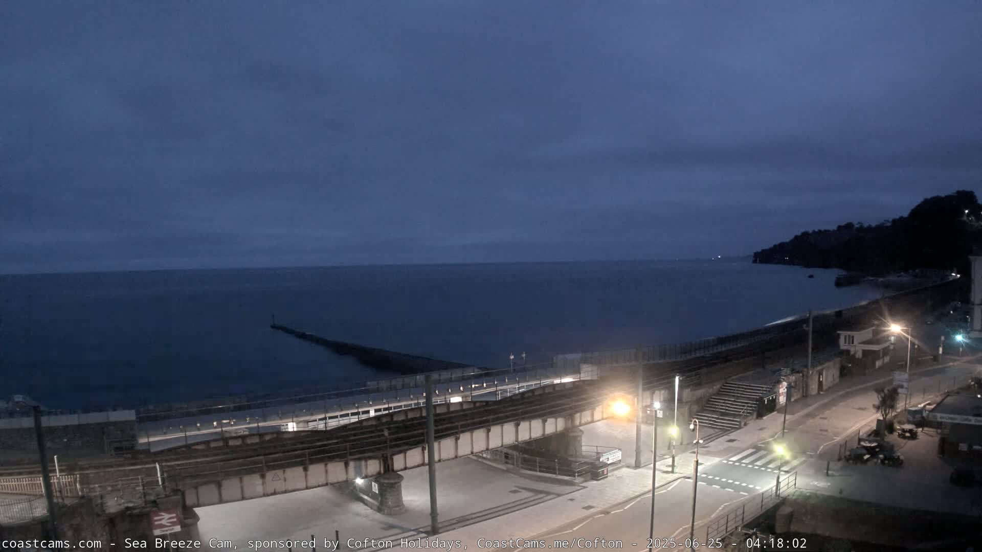 Dawlish Coast & Railway Station Live Cam - Teignbridge, Devon, South West, England, United Kingdom