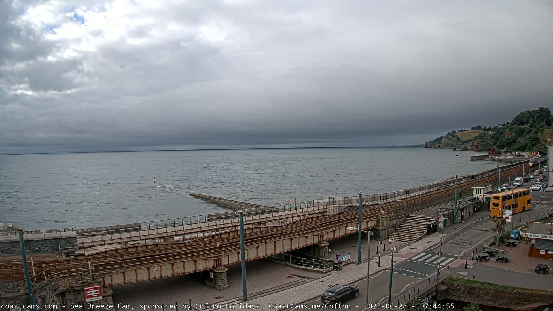 Dawlish Coast & Railway Station Live Cam - Teignbridge, Devon, South West, England, United Kingdom
