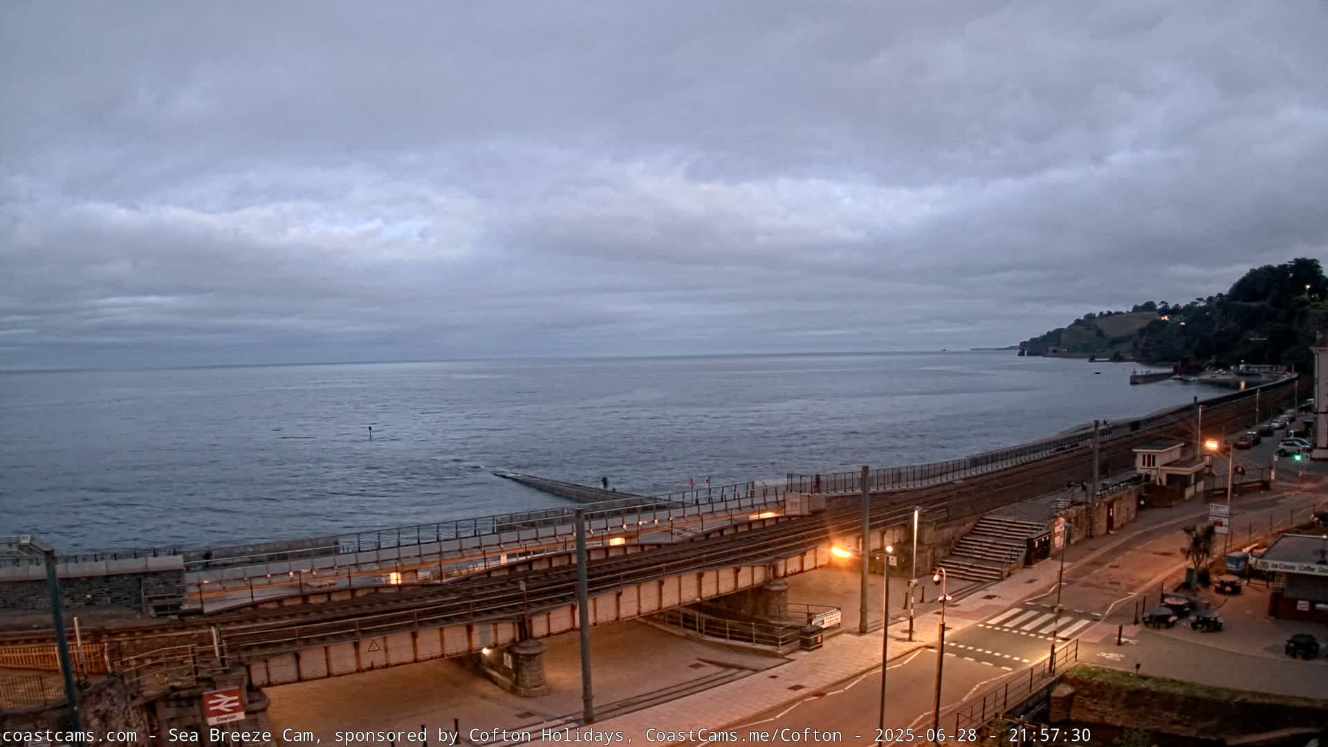 Dawlish Coast & Railway Station Live Cam - Teignbridge, Devon, South West, England, United Kingdom