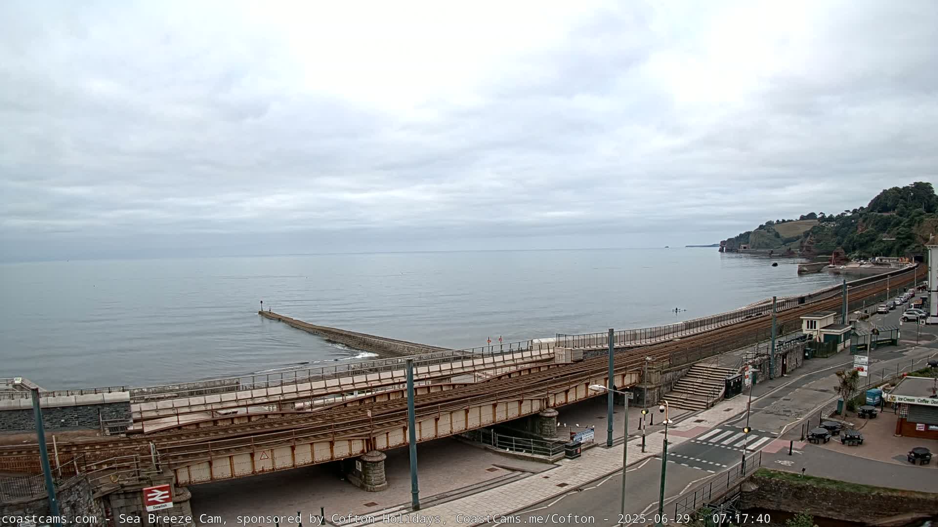 Dawlish Coast & Railway Station Live Cam - Teignbridge, Devon, South West, England, United Kingdom