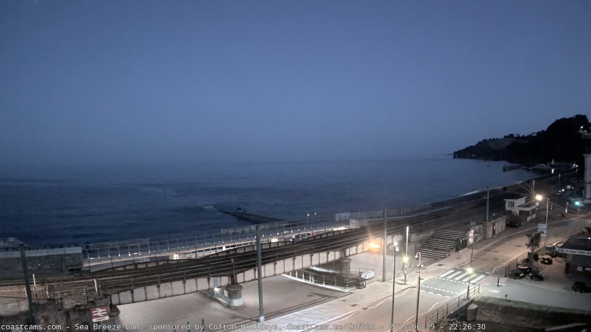 Dawlish Coast & Railway Station Live Cam - Teignbridge, Devon, South West, England, United Kingdom