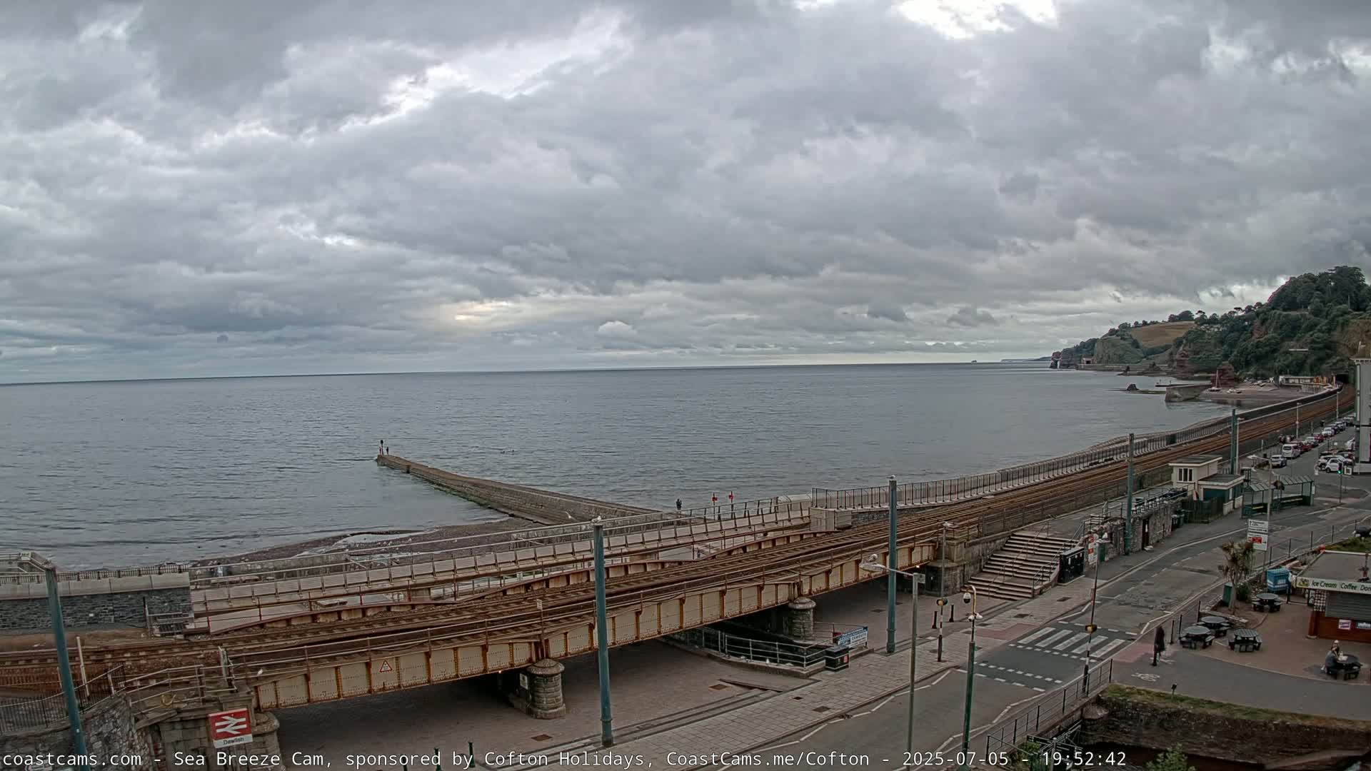 Dawlish Coast & Railway Station Live Cam - Teignbridge, Devon, South West, England, United Kingdom