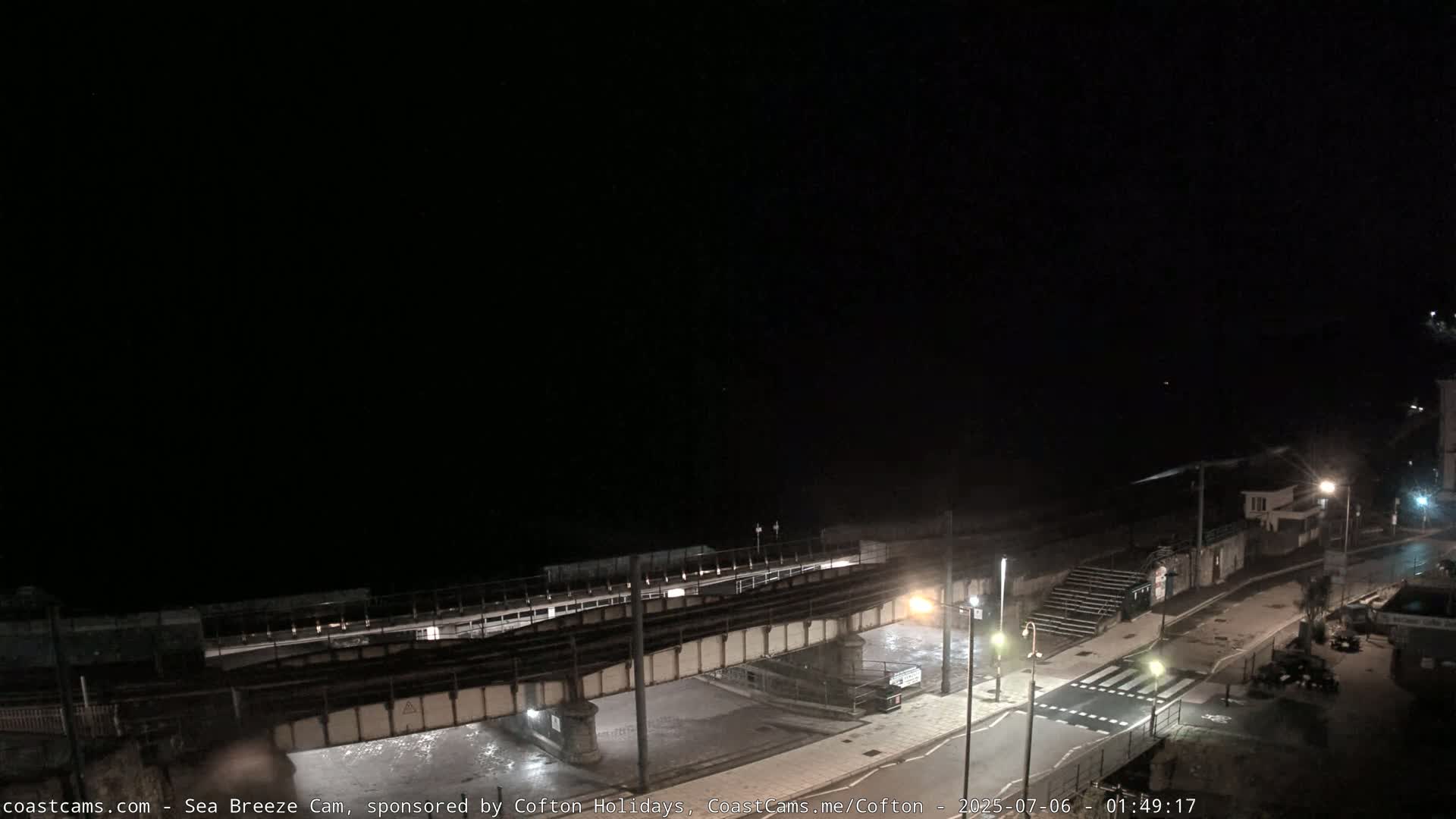 Dawlish Coast & Railway Station Live Cam - Teignbridge, Devon, South West, England, United Kingdom
