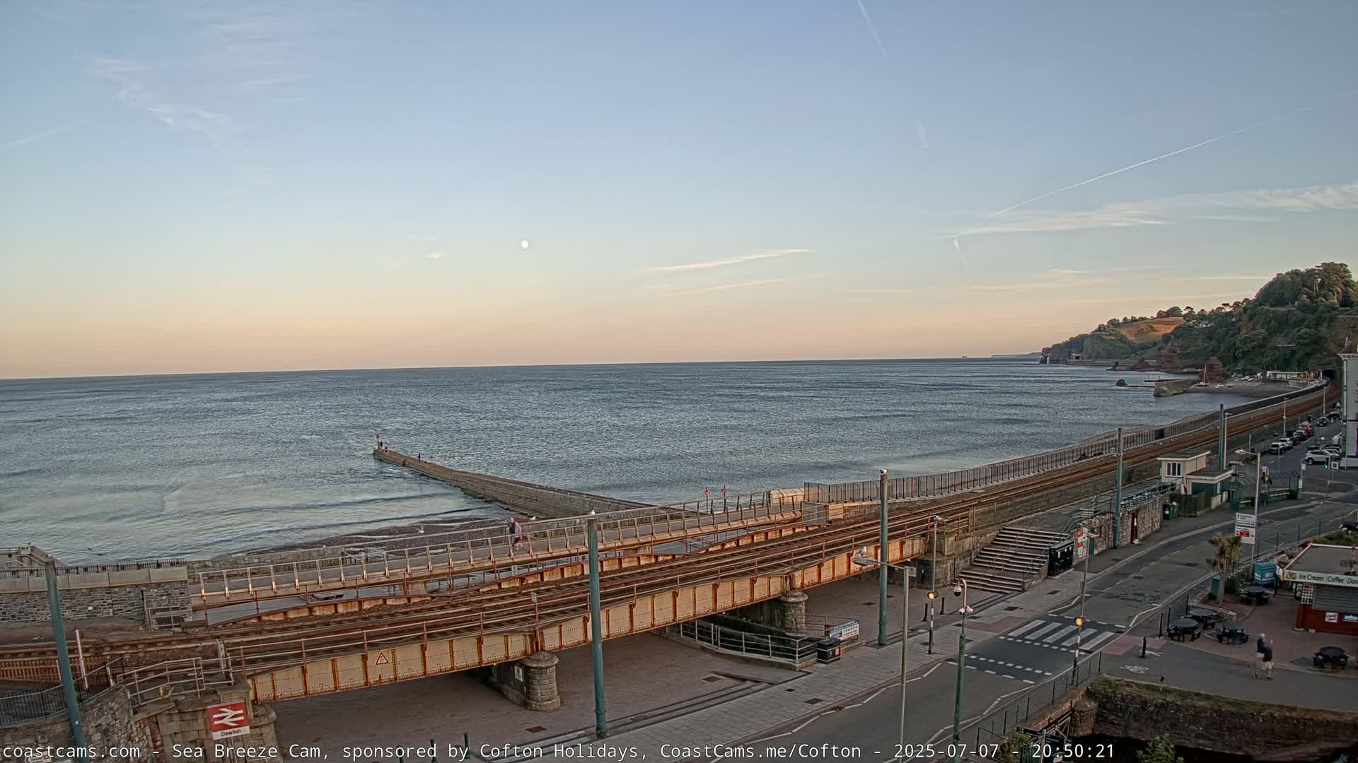 Dawlish Coast & Railway Station Live Cam - Teignbridge, Devon, South West, England, United Kingdom