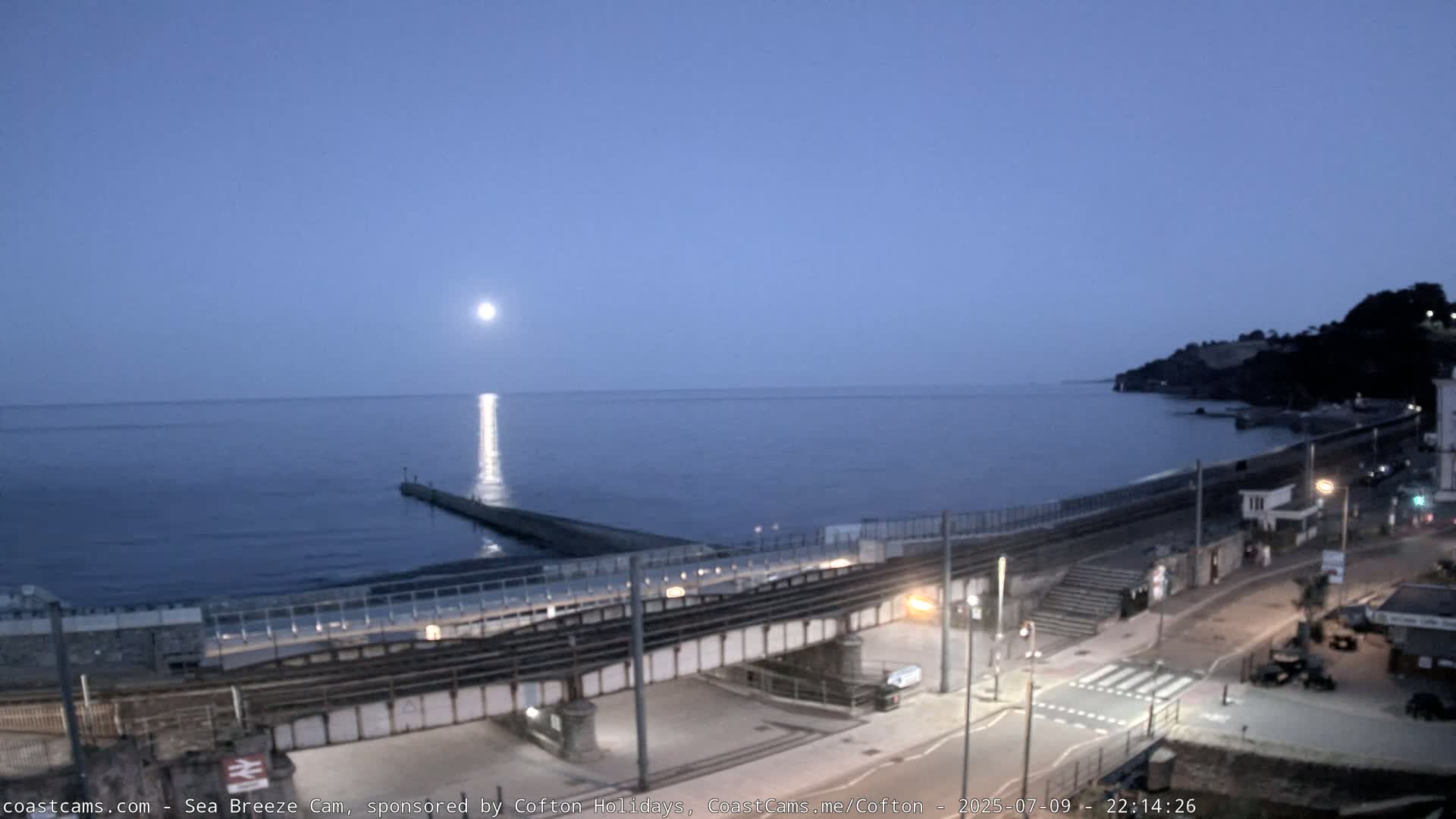 Dawlish Coast & Railway Station Live Cam - Teignbridge, Devon, South West, England, United Kingdom