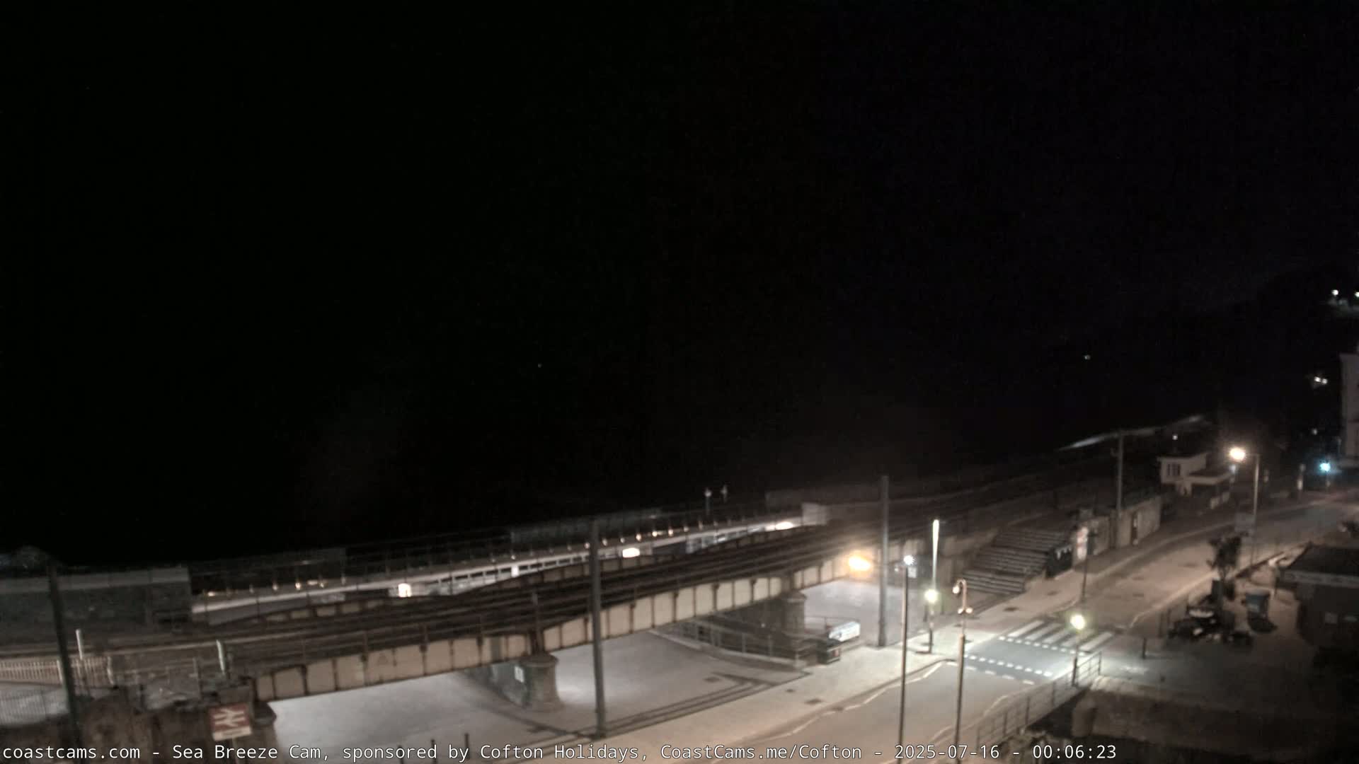 Dawlish Coast & Railway Station Live Cam - Teignbridge, Devon, South West, England, United Kingdom