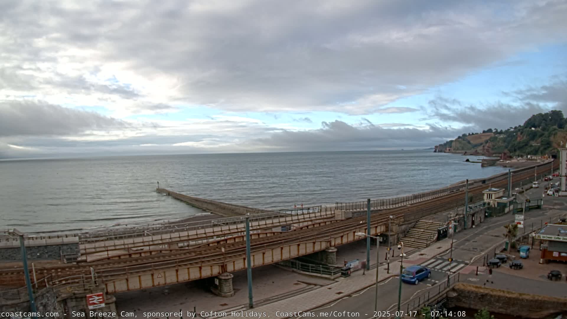 Dawlish Coast & Railway Station Live Cam - Teignbridge, Devon, South West, England, United Kingdom