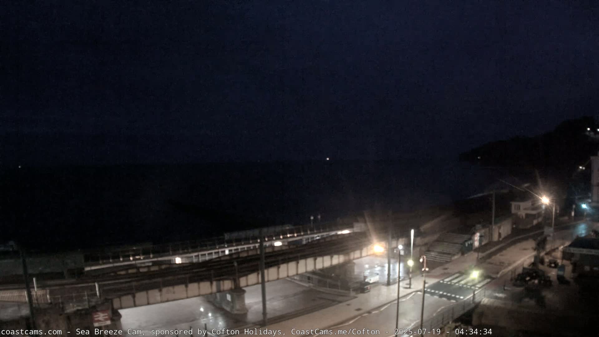 Dawlish Coast & Railway Station Live Cam - Teignbridge, Devon, South West, England, United Kingdom