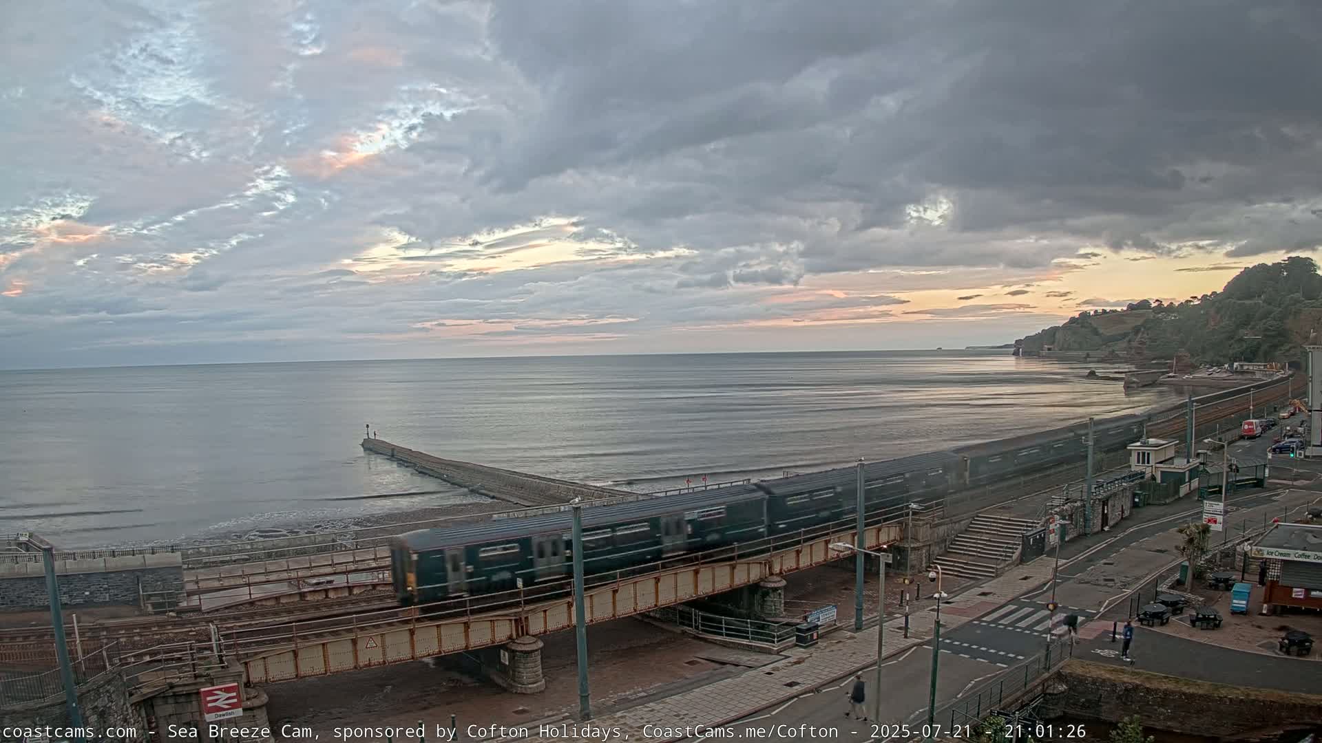 Dawlish Coast & Railway Station Live Cam - Teignbridge, Devon, South West, England, United Kingdom