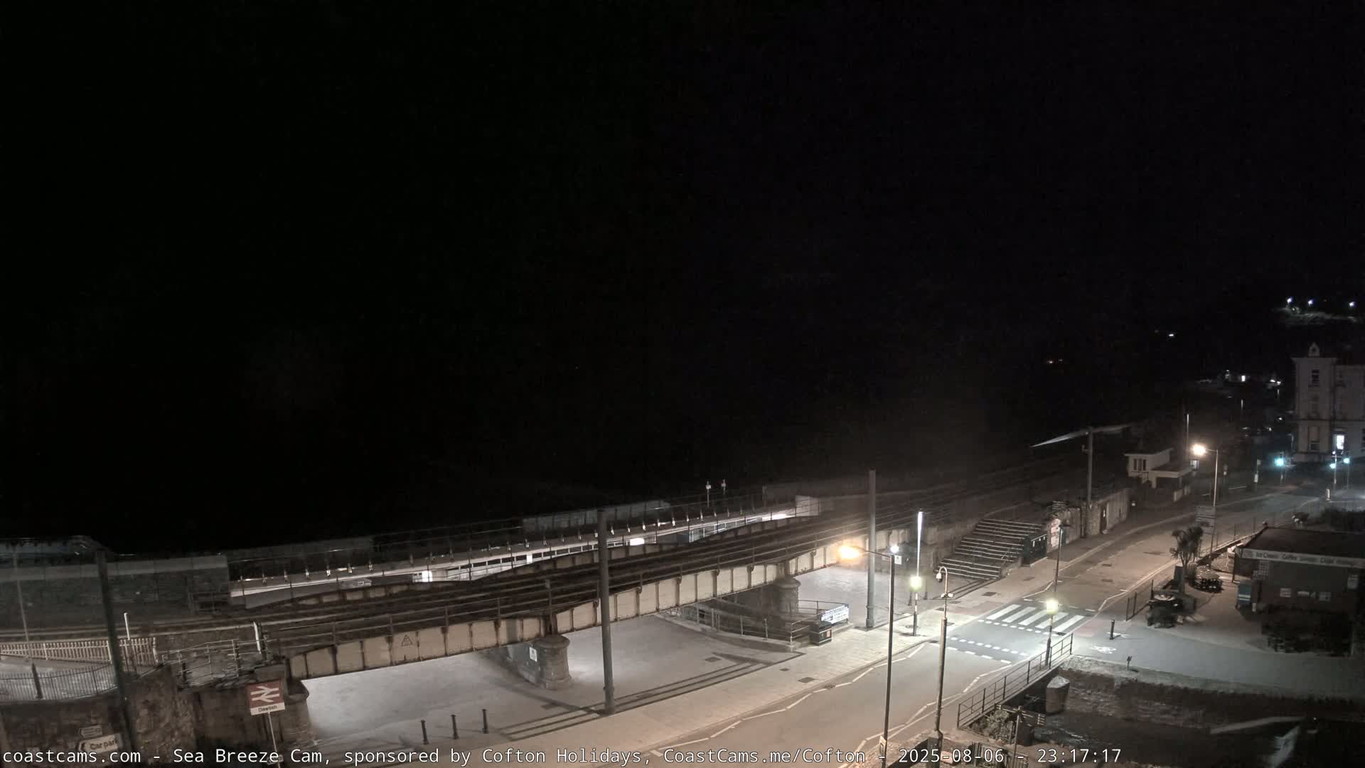 Dawlish Coast & Railway Station Live Cam - Teignbridge, Devon, South West, England, United Kingdom