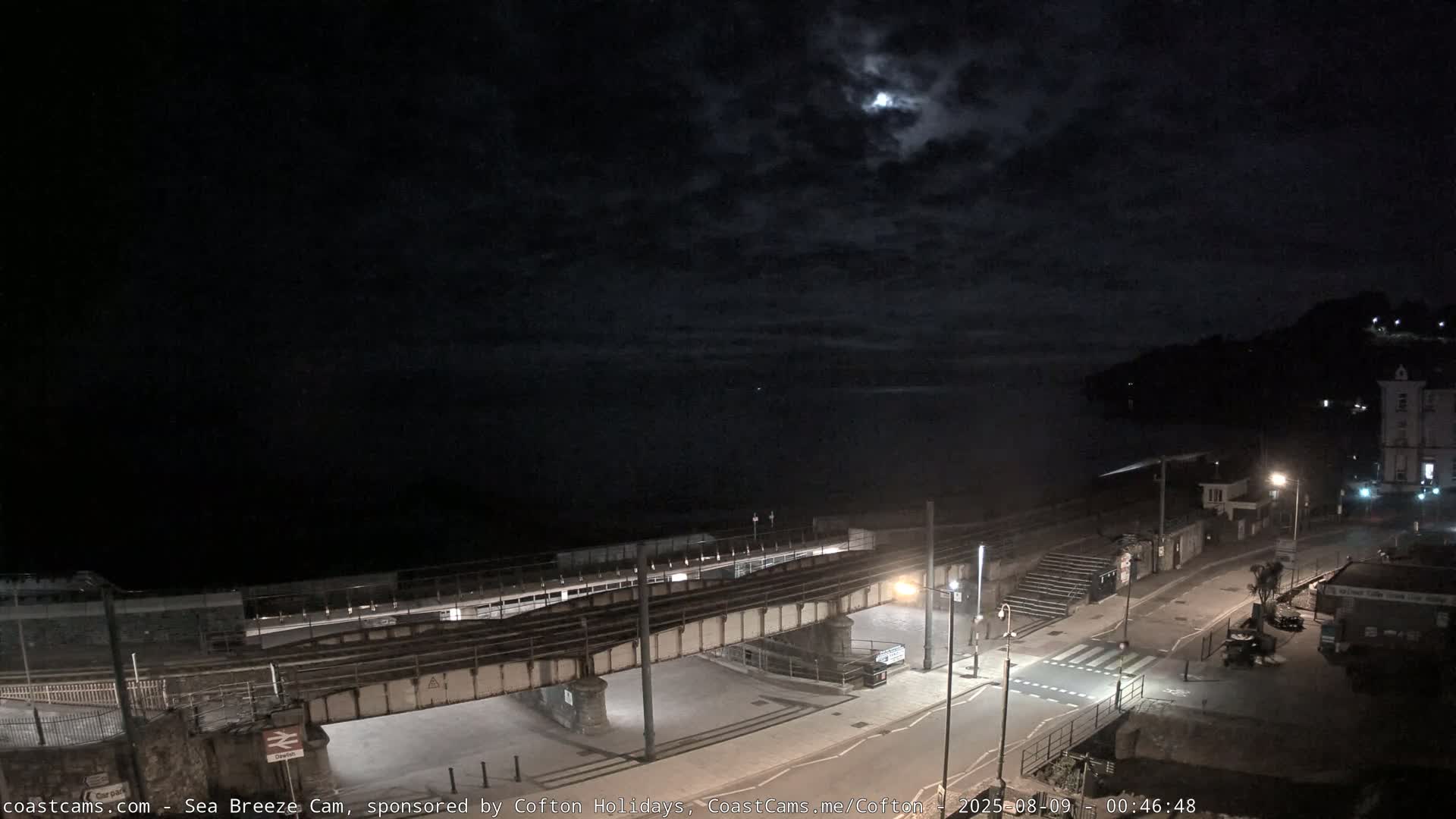 Dawlish Coast & Railway Station Live Cam - Teignbridge, Devon, South West, England, United Kingdom