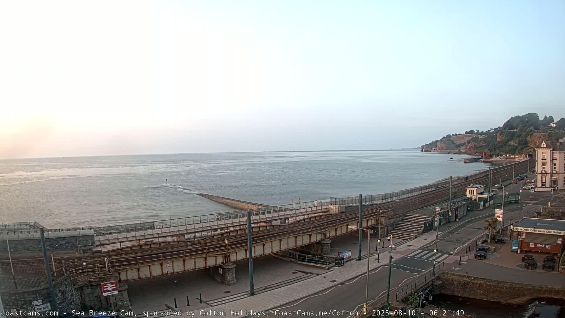 Dawlish Coast & Railway Station Live Cam - Teignbridge, Devon, South West, England, United Kingdom