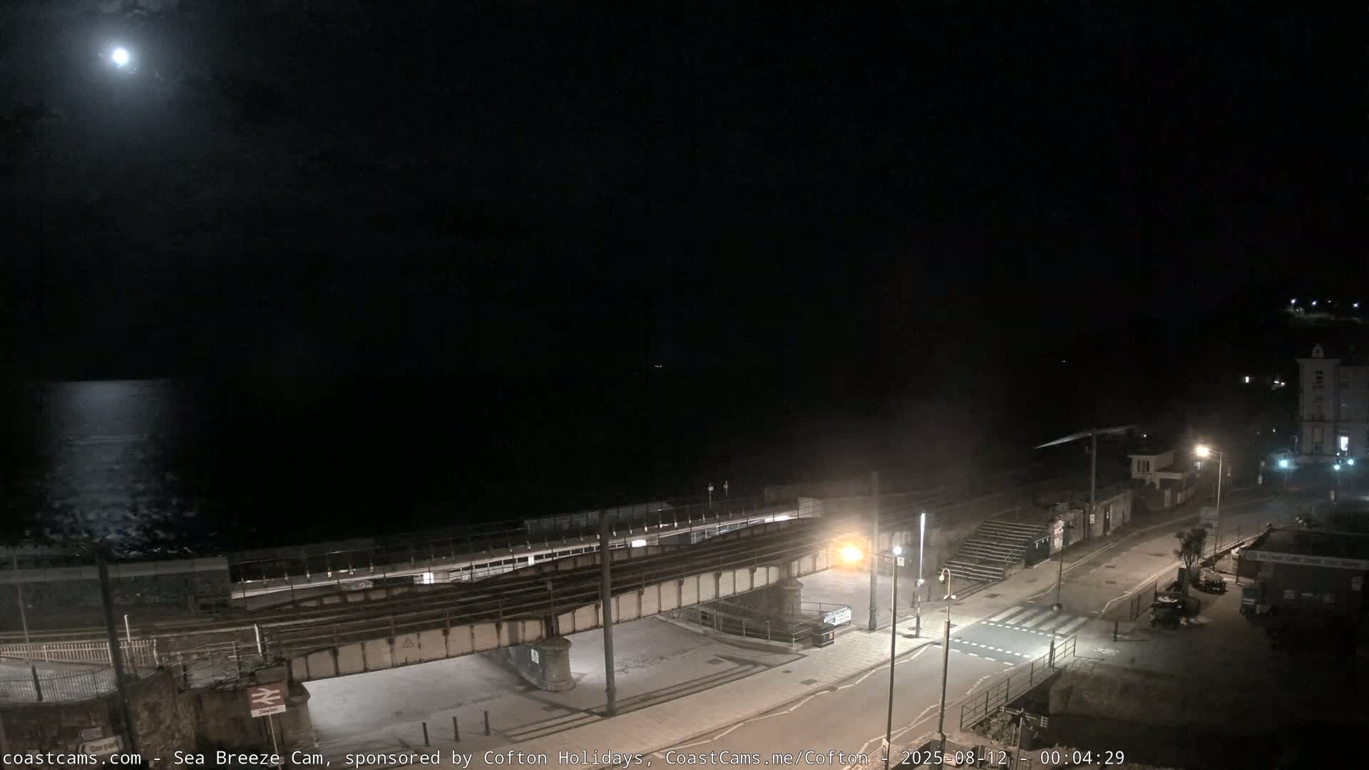 Dawlish Coast & Railway Station Live Cam - Teignbridge, Devon, South West, England, United Kingdom